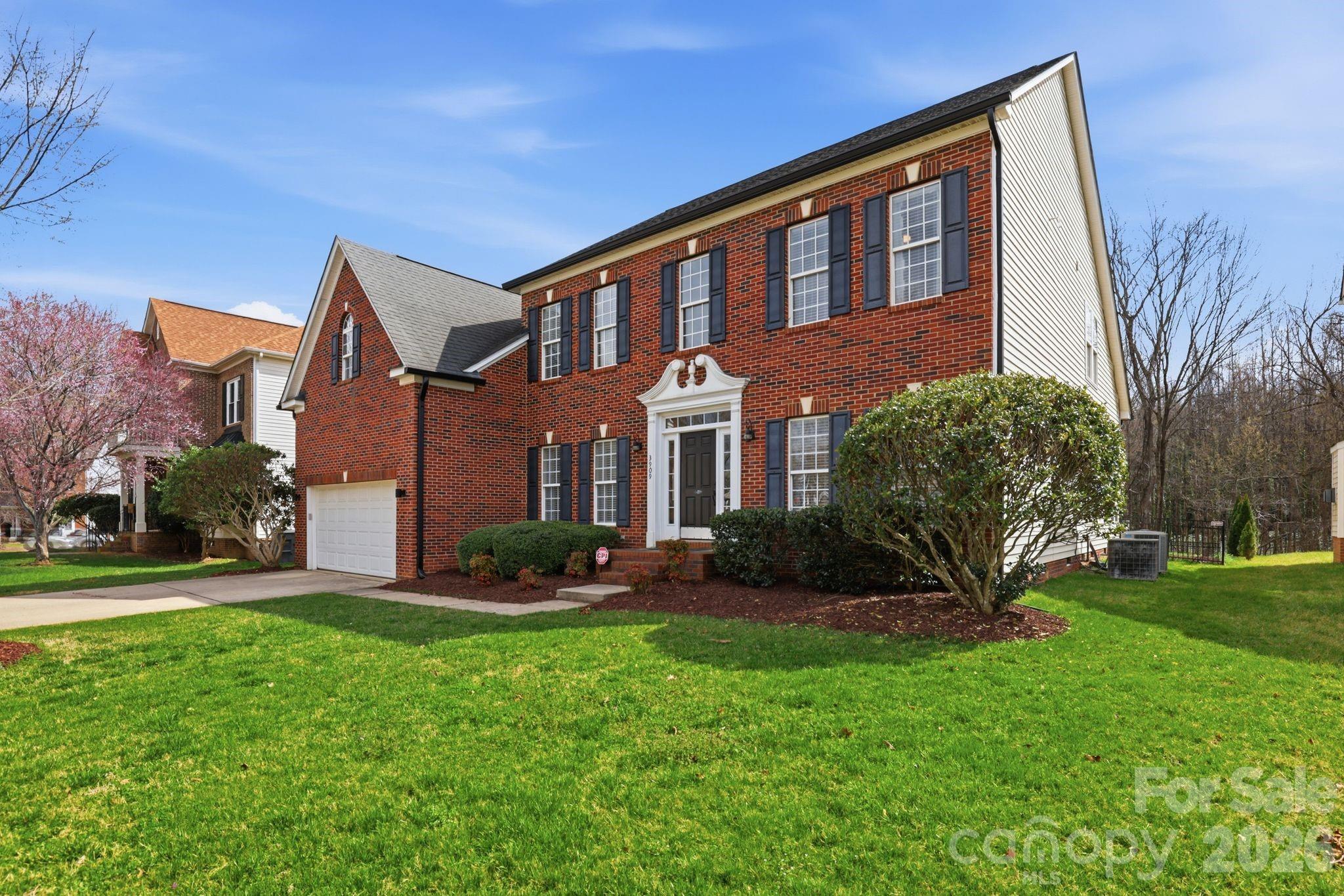 3909 Meadow Green Drive — Charlotte