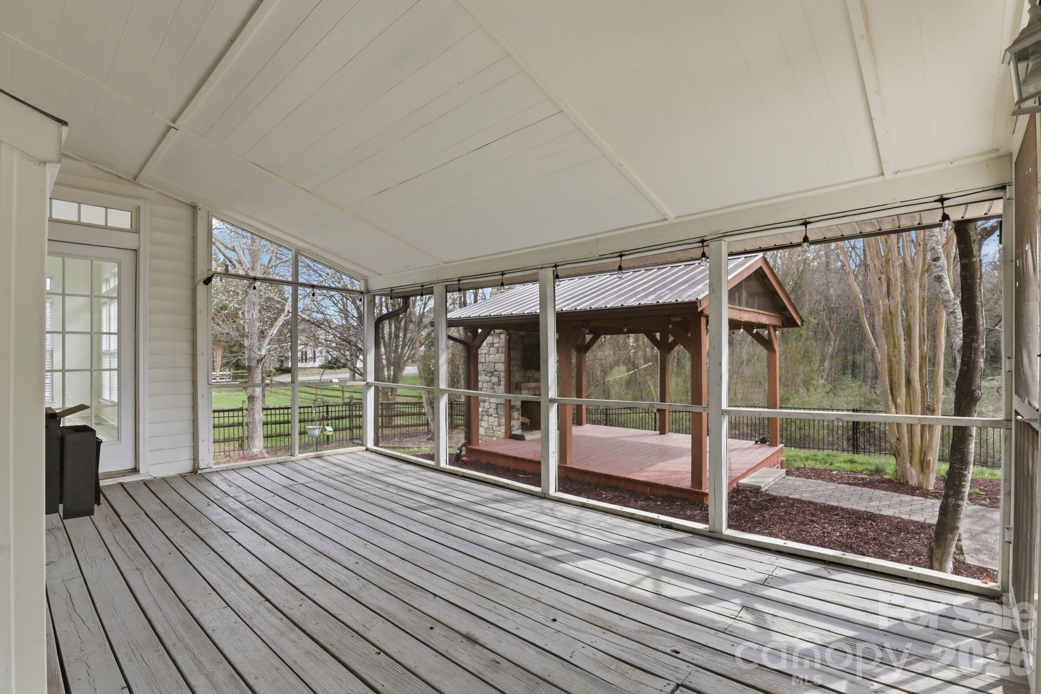 3909 Meadow Green Drive — Charlotte