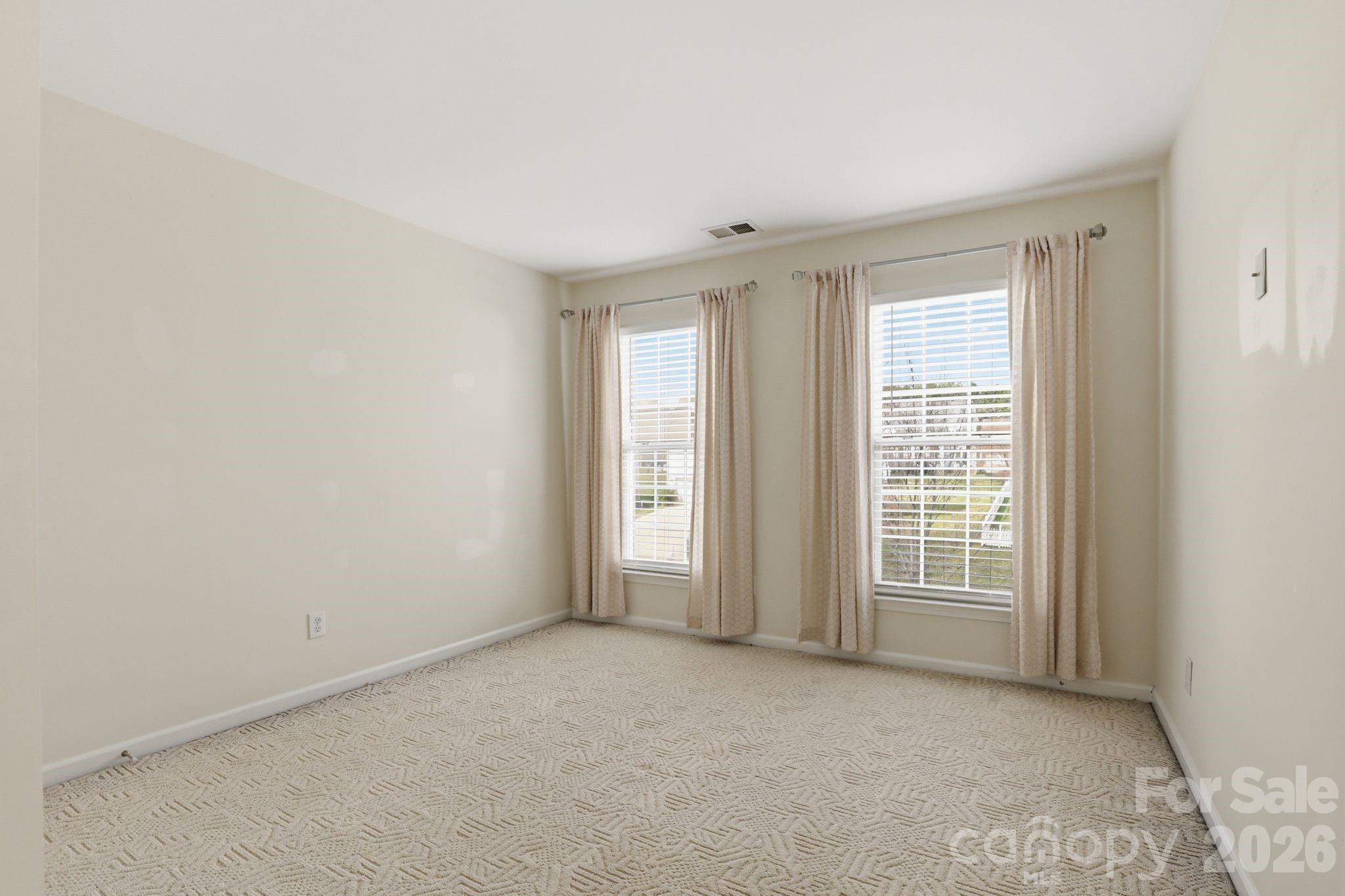 3909 Meadow Green Drive — Charlotte