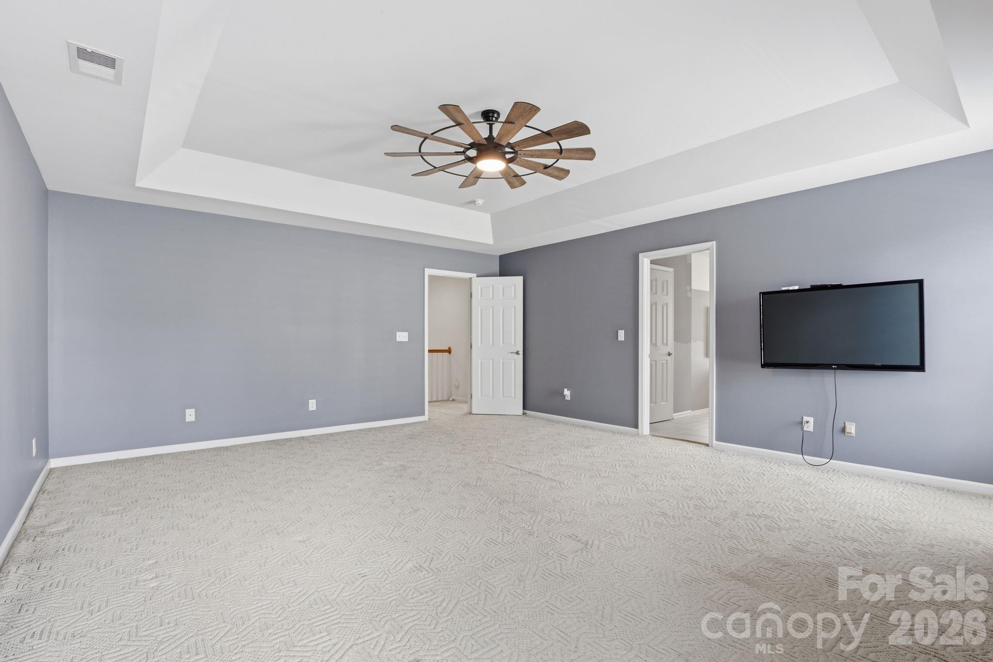 3909 Meadow Green Drive — Charlotte
