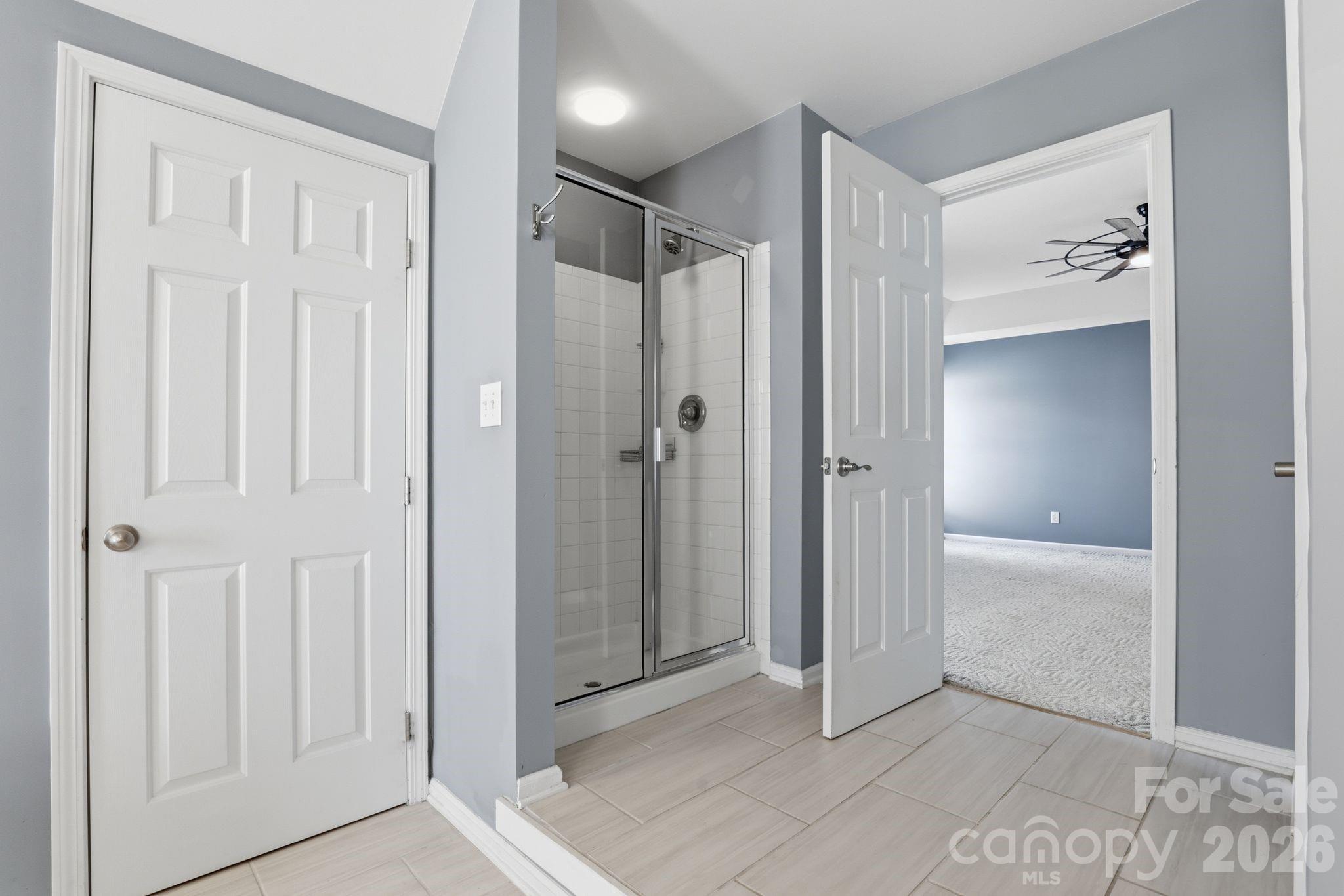 3909 Meadow Green Drive — Charlotte