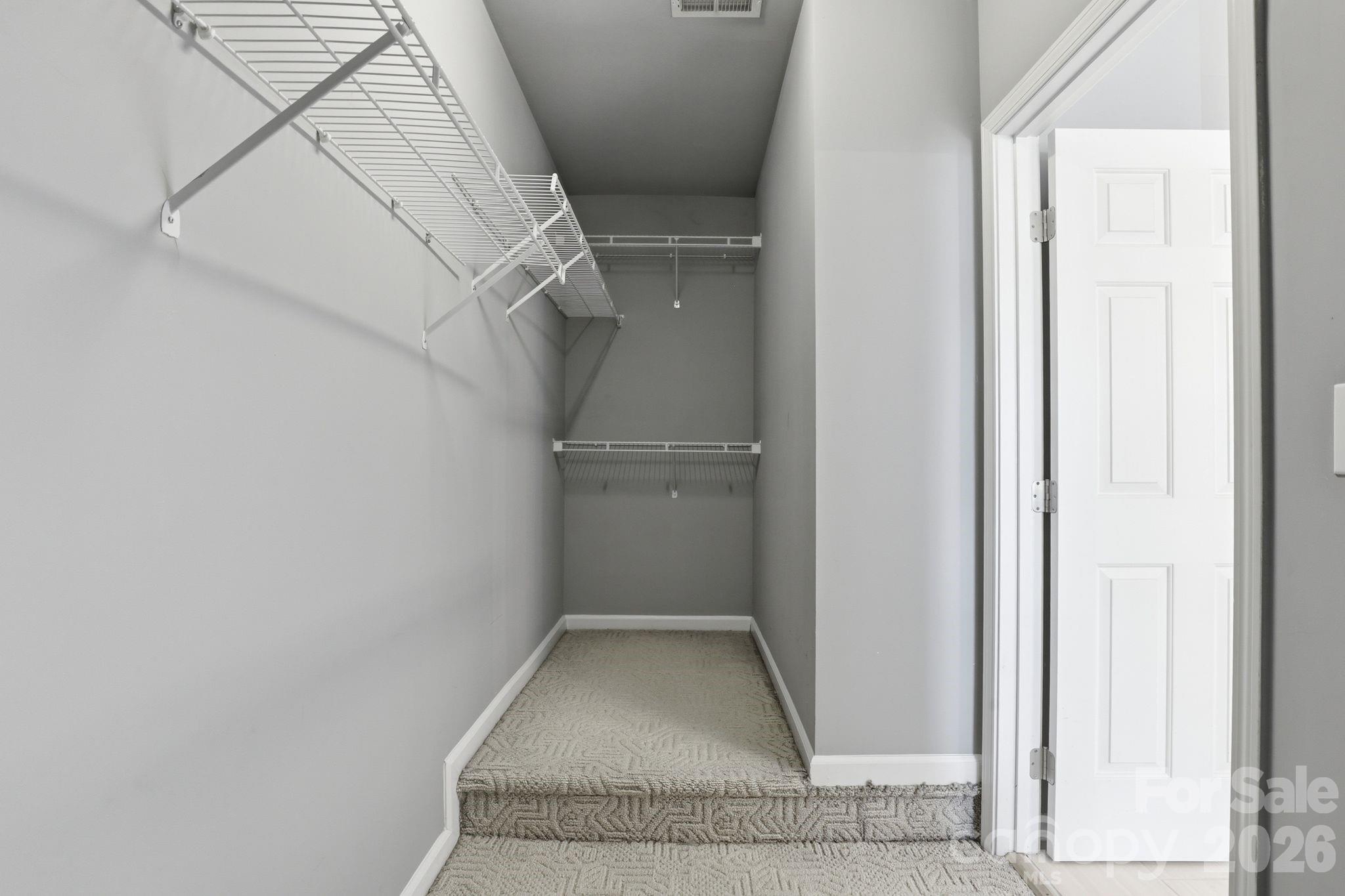 3909 Meadow Green Drive — Charlotte