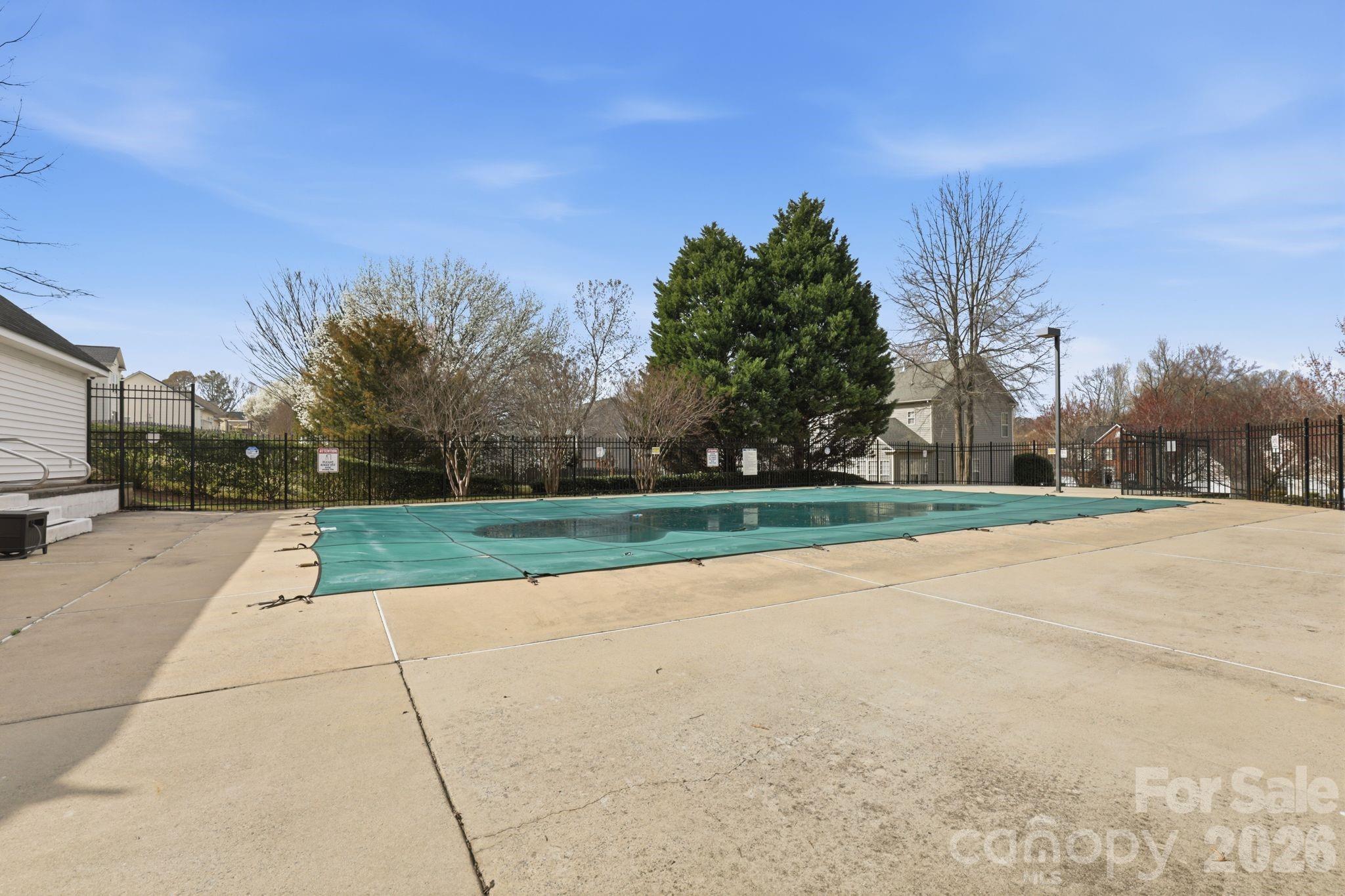 3909 Meadow Green Drive — Charlotte