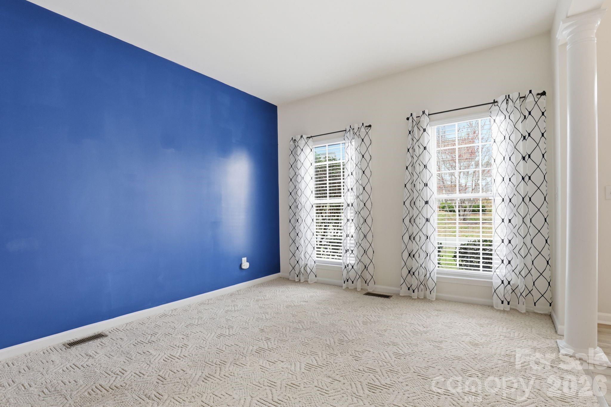 3909 Meadow Green Drive — Charlotte
