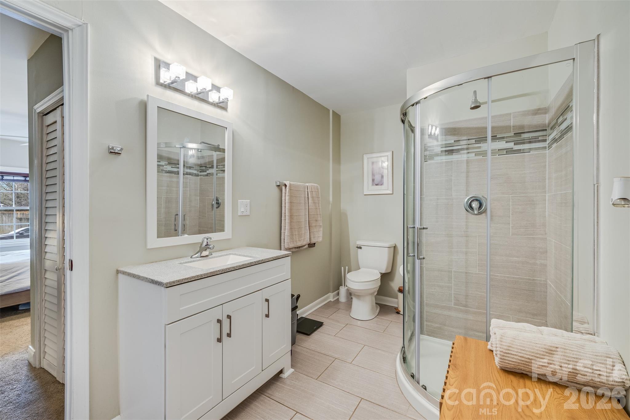 708 Pennwood Lane — Charlotte