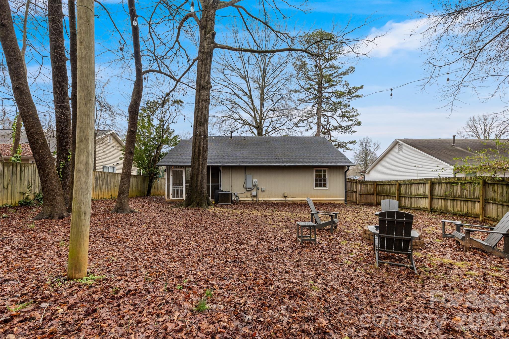708 Pennwood Lane — Charlotte
