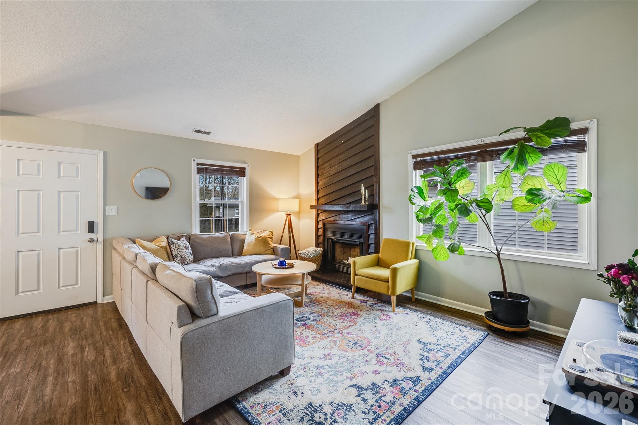 708 Pennwood Lane — Charlotte