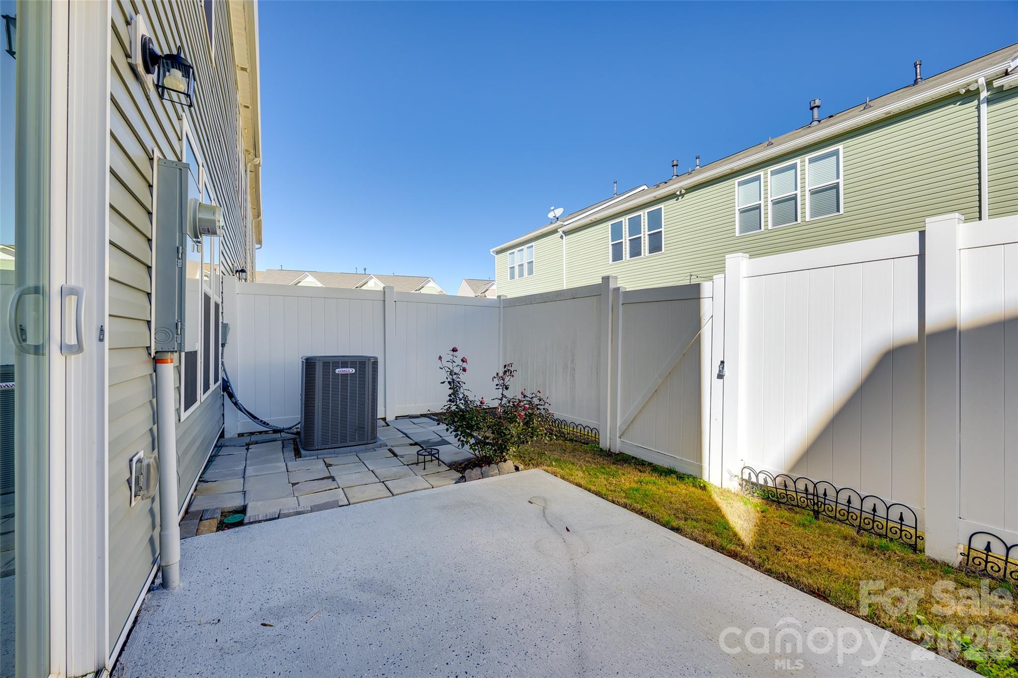 524 Hunters Dance Road — Fort Mill