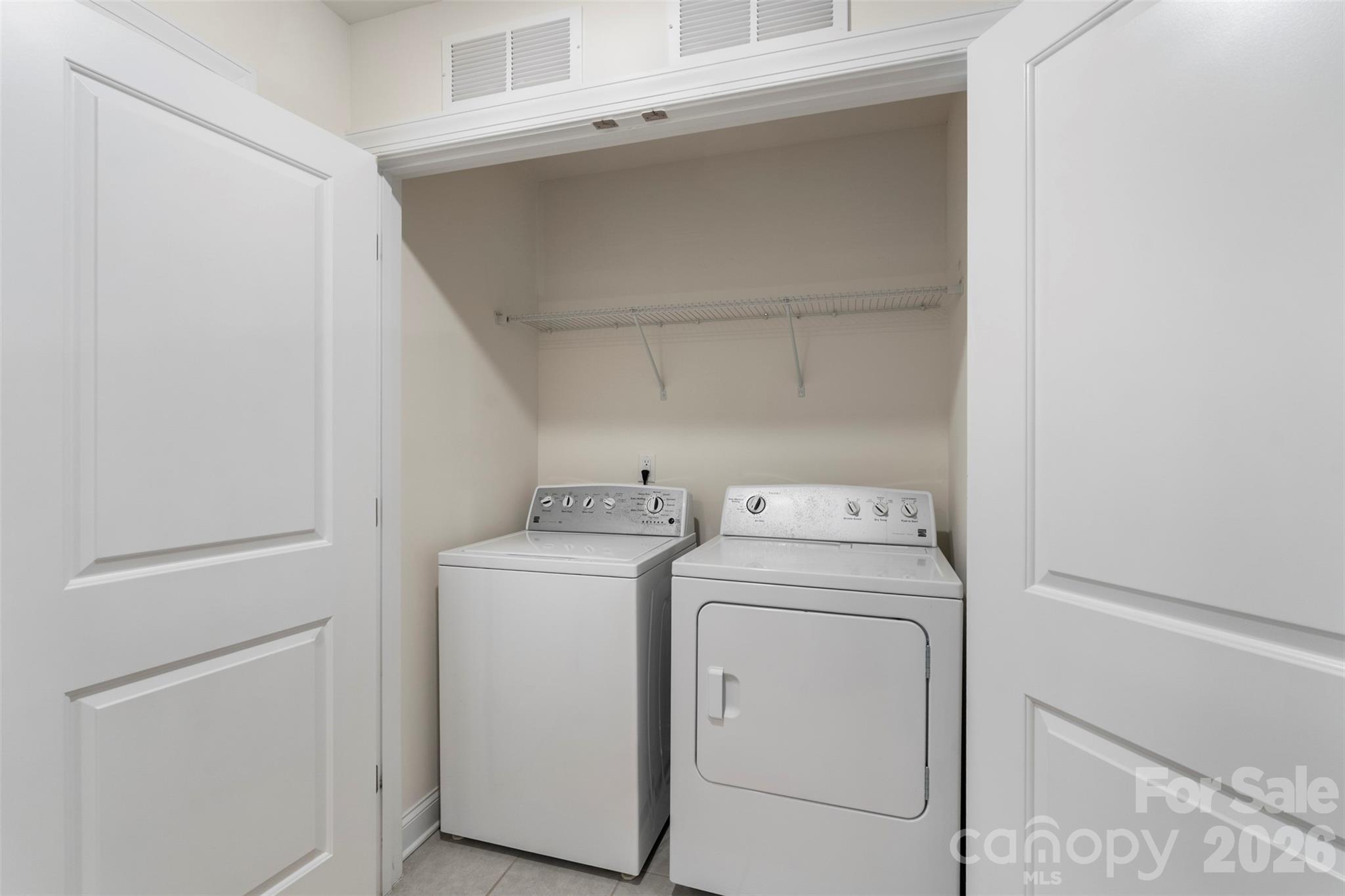 2109 Laurel Village Circle — Belmont