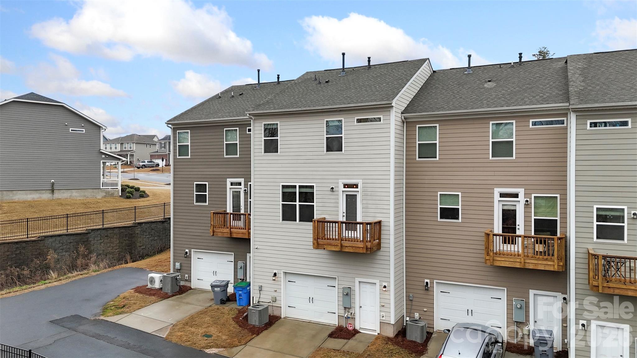 2109 Laurel Village Circle — Belmont