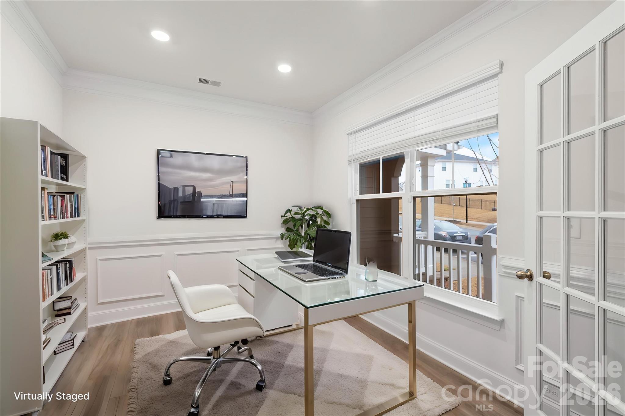 2109 Laurel Village Circle — Belmont