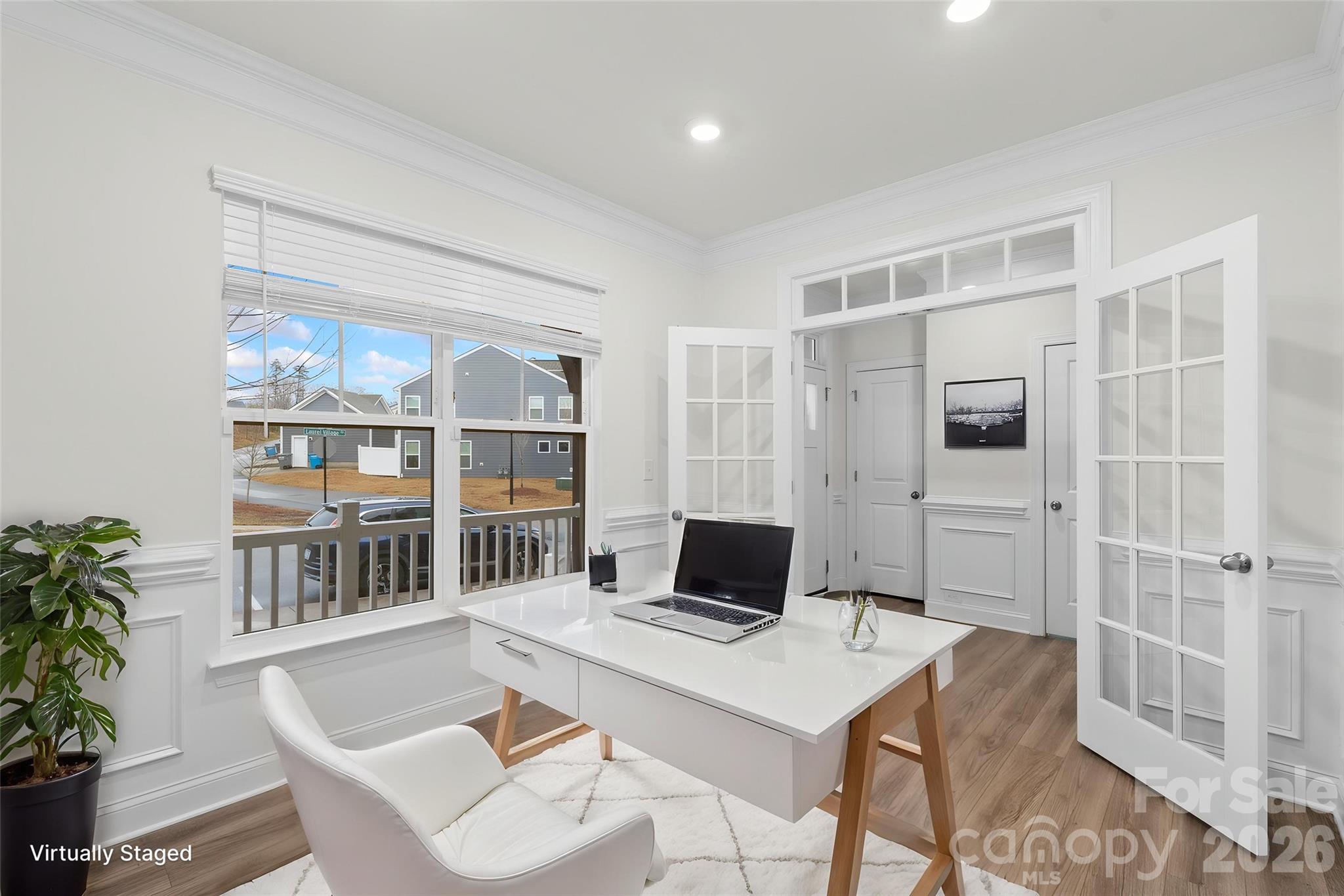 2109 Laurel Village Circle — Belmont