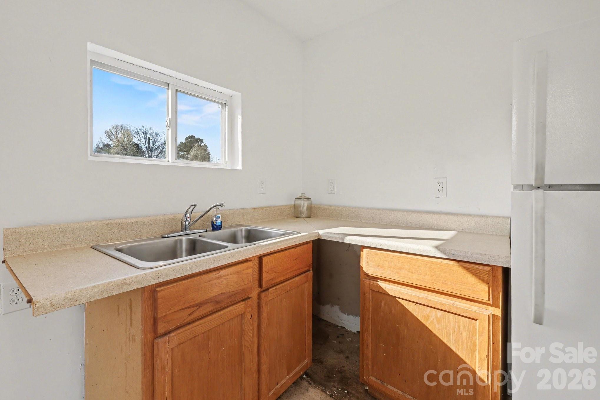 5647 Putuptoe Place — Norwood