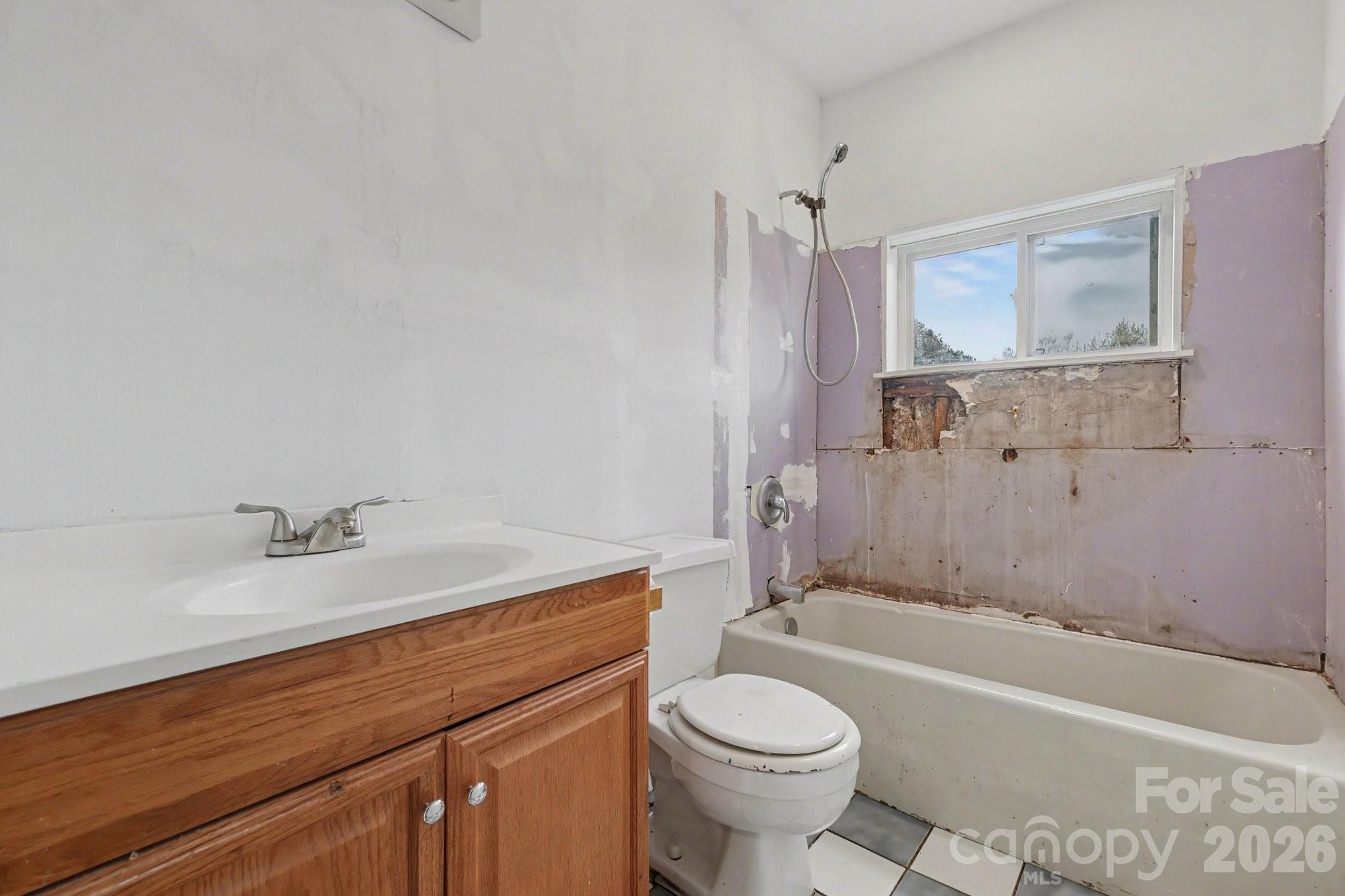 5647 Putuptoe Place — Norwood