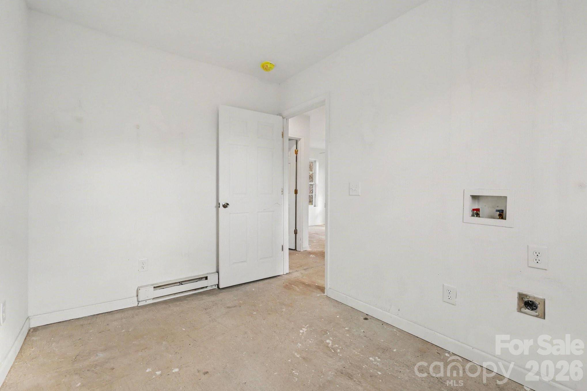 5647 Putuptoe Place — Norwood