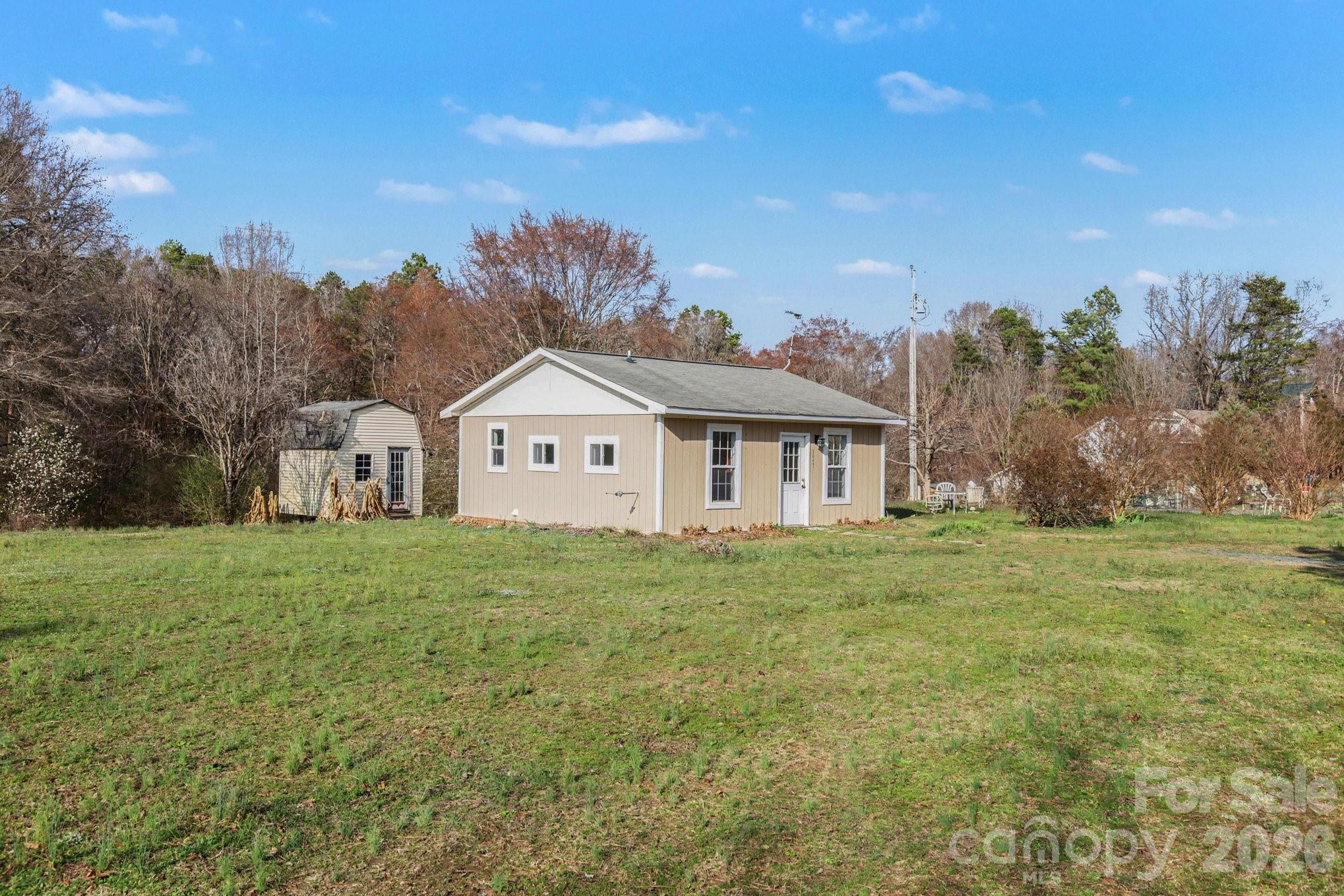 5647 Putuptoe Place — Norwood