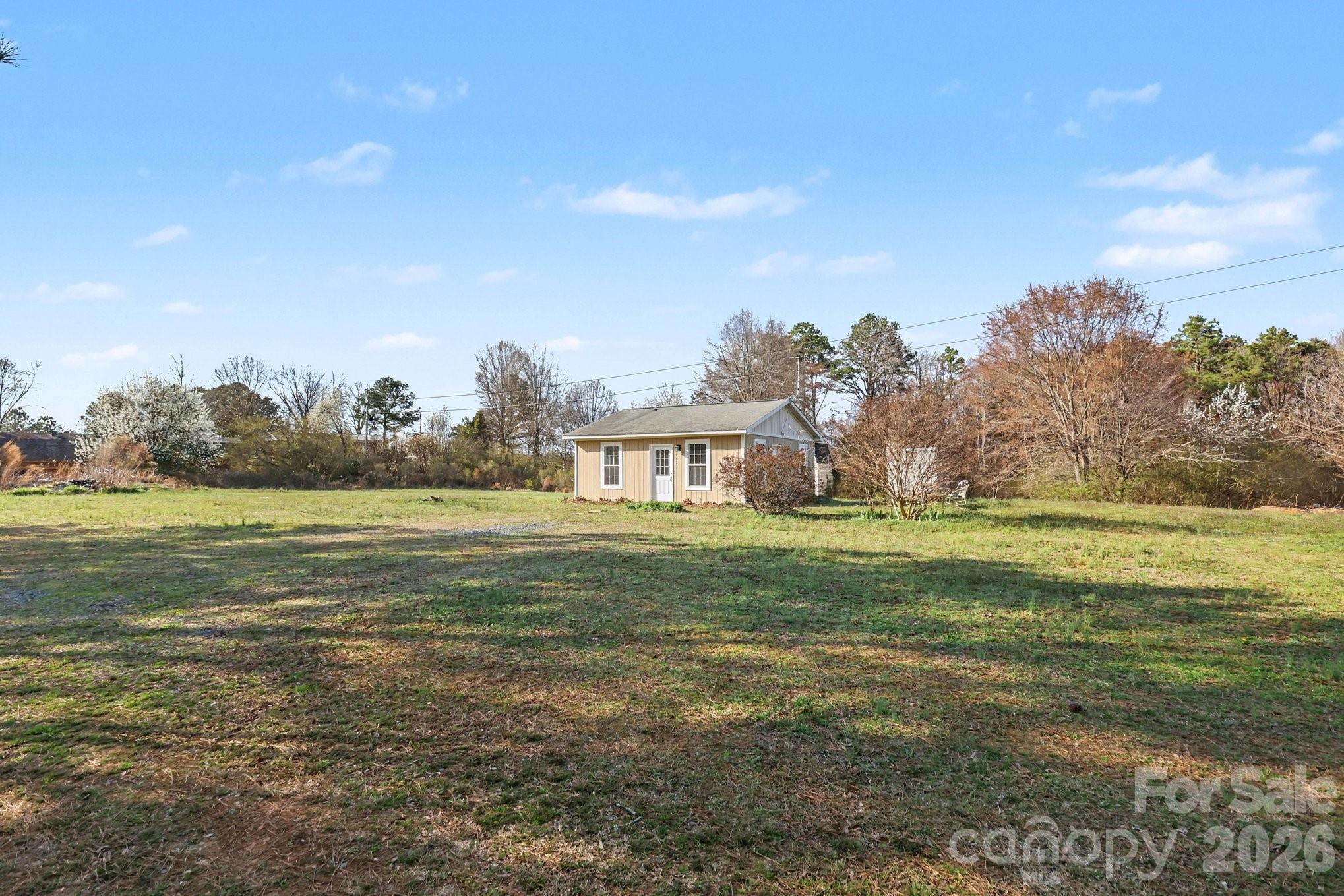 5647 Putuptoe Place — Norwood