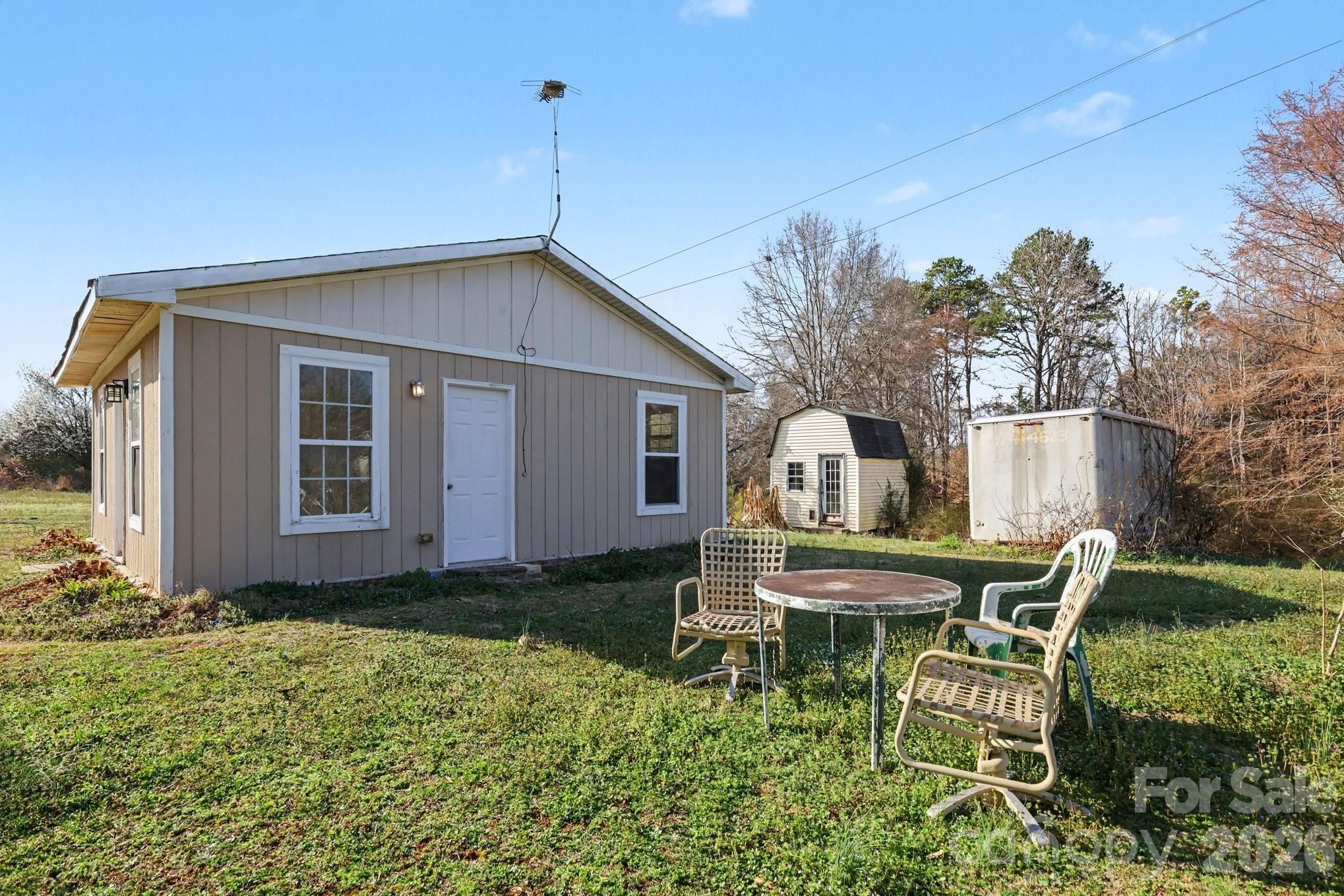 5647 Putuptoe Place — Norwood