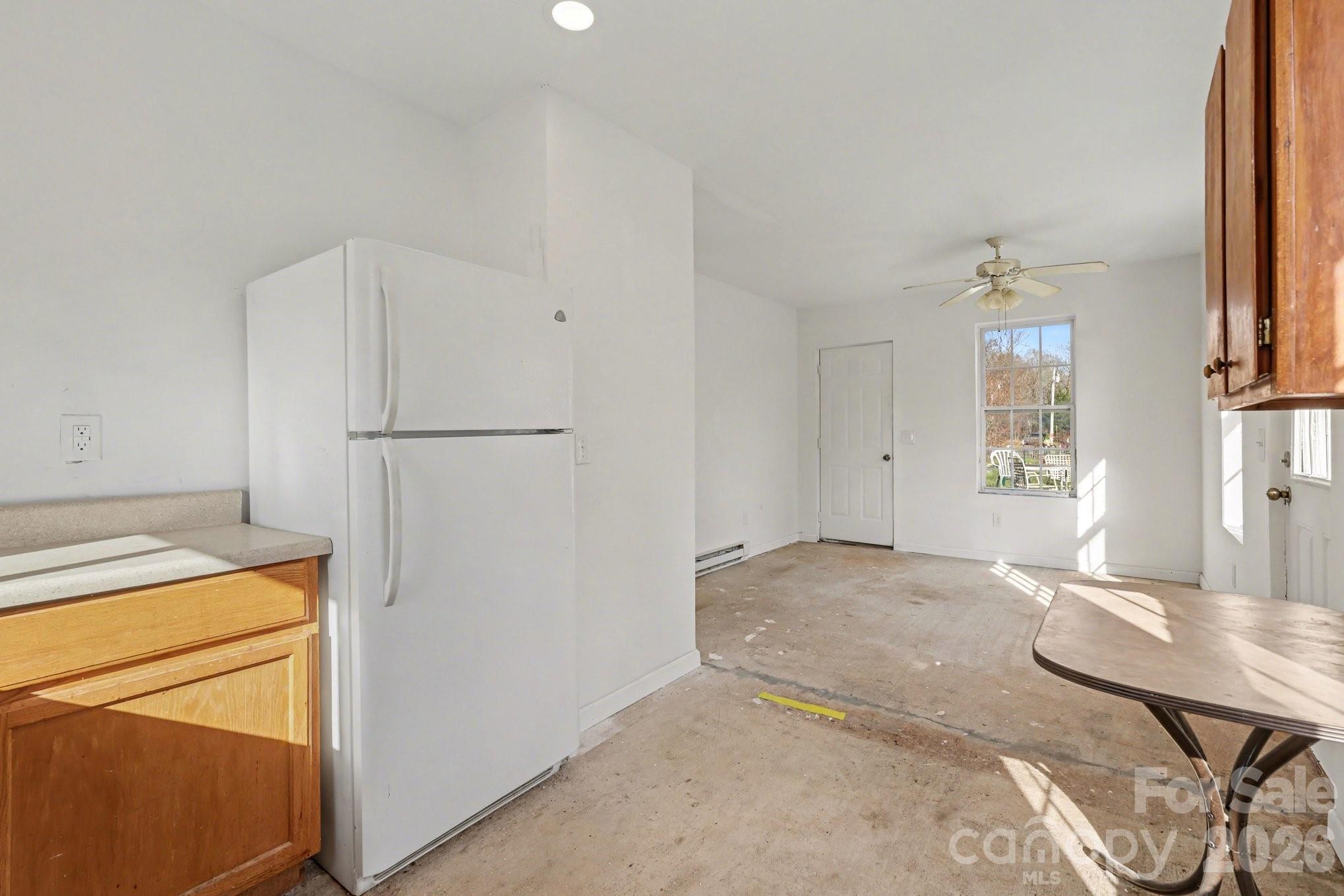 5647 Putuptoe Place — Norwood