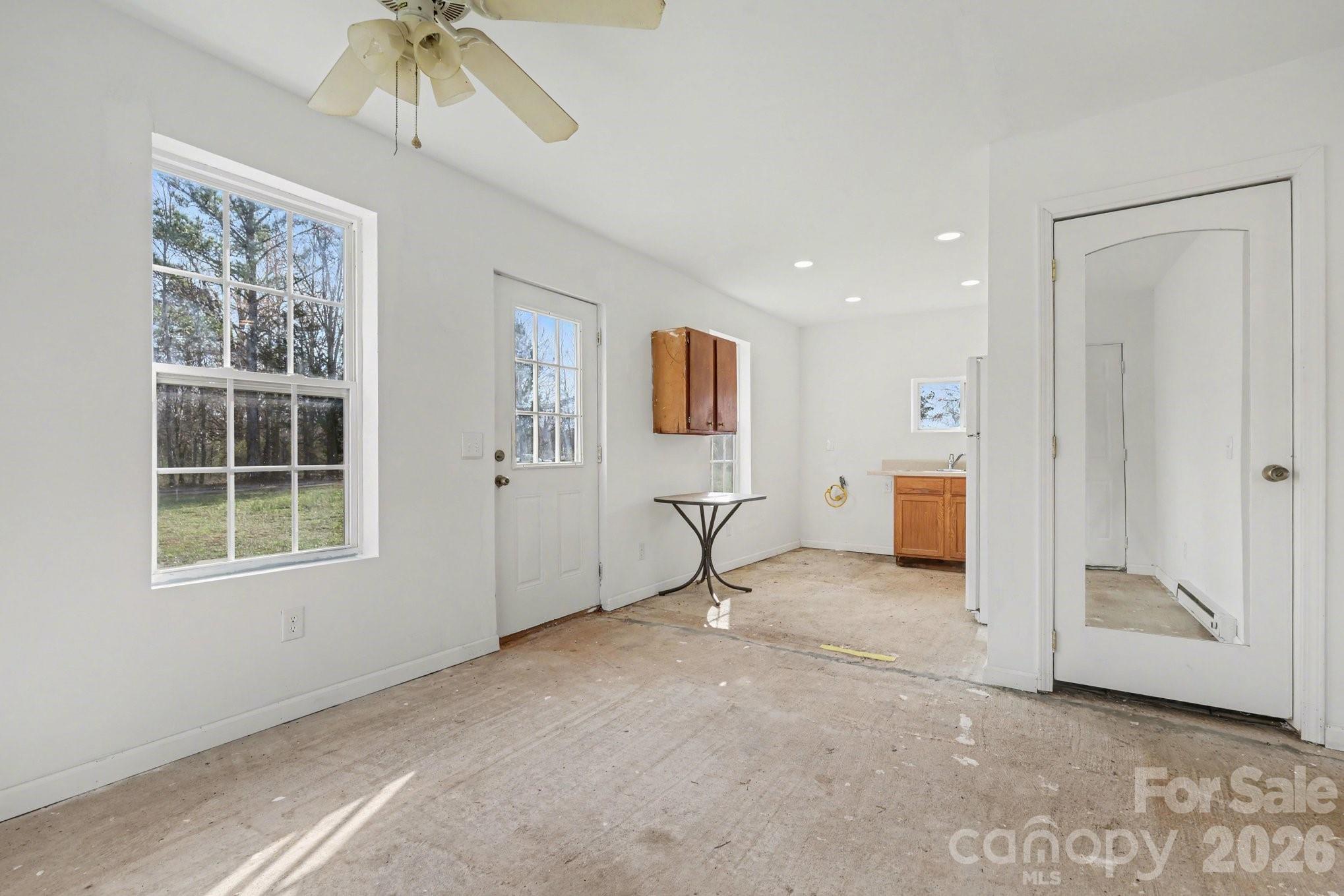 5647 Putuptoe Place — Norwood