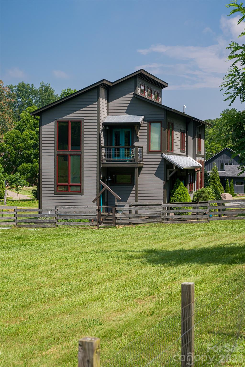 43 Upper Herron Cove Road — Weaverville