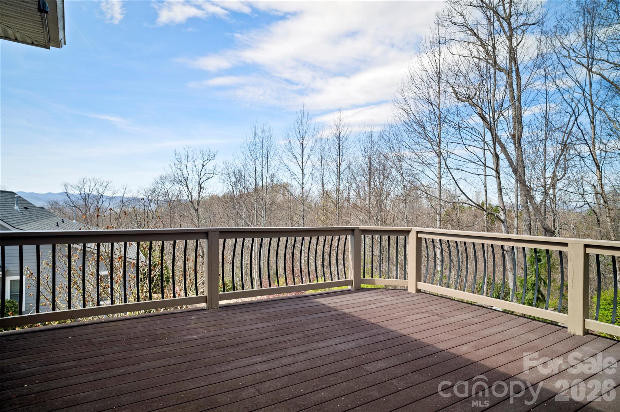 84 Deep Valley Lane — Hendersonville
