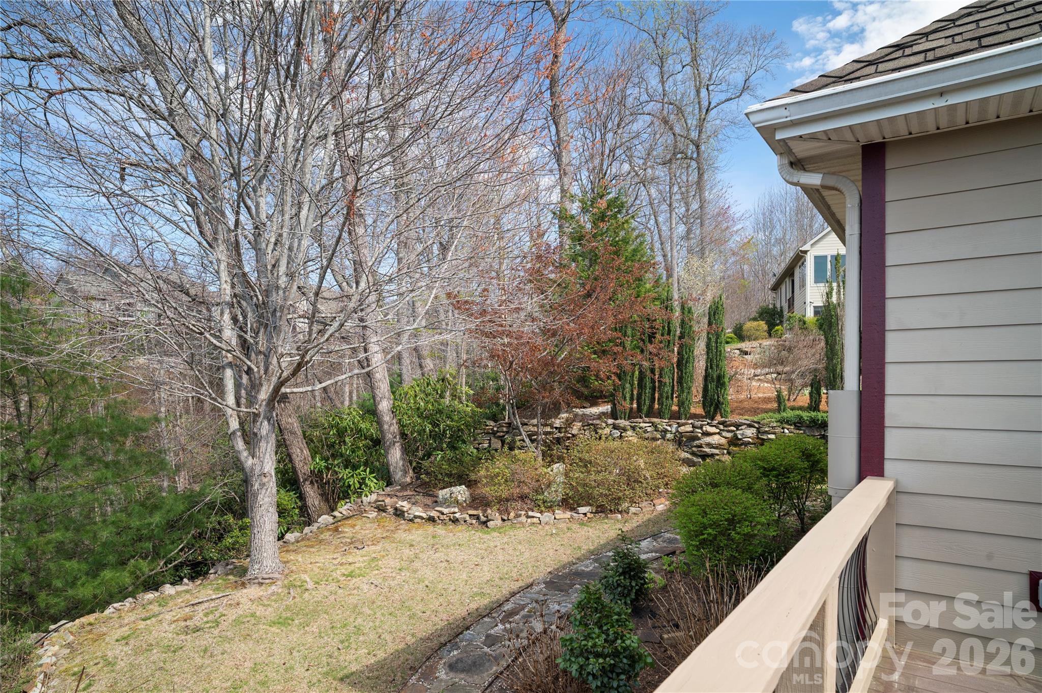 84 Deep Valley Lane — Hendersonville