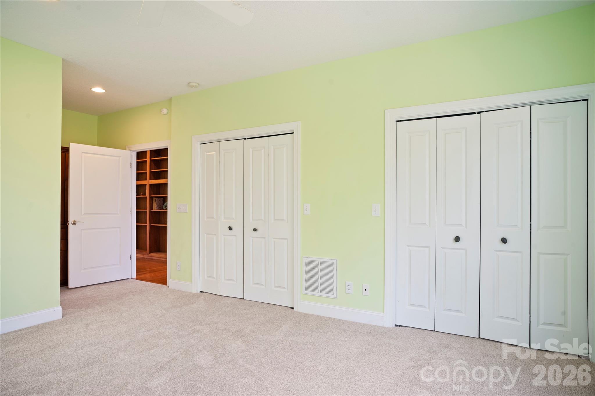 84 Deep Valley Lane — Hendersonville