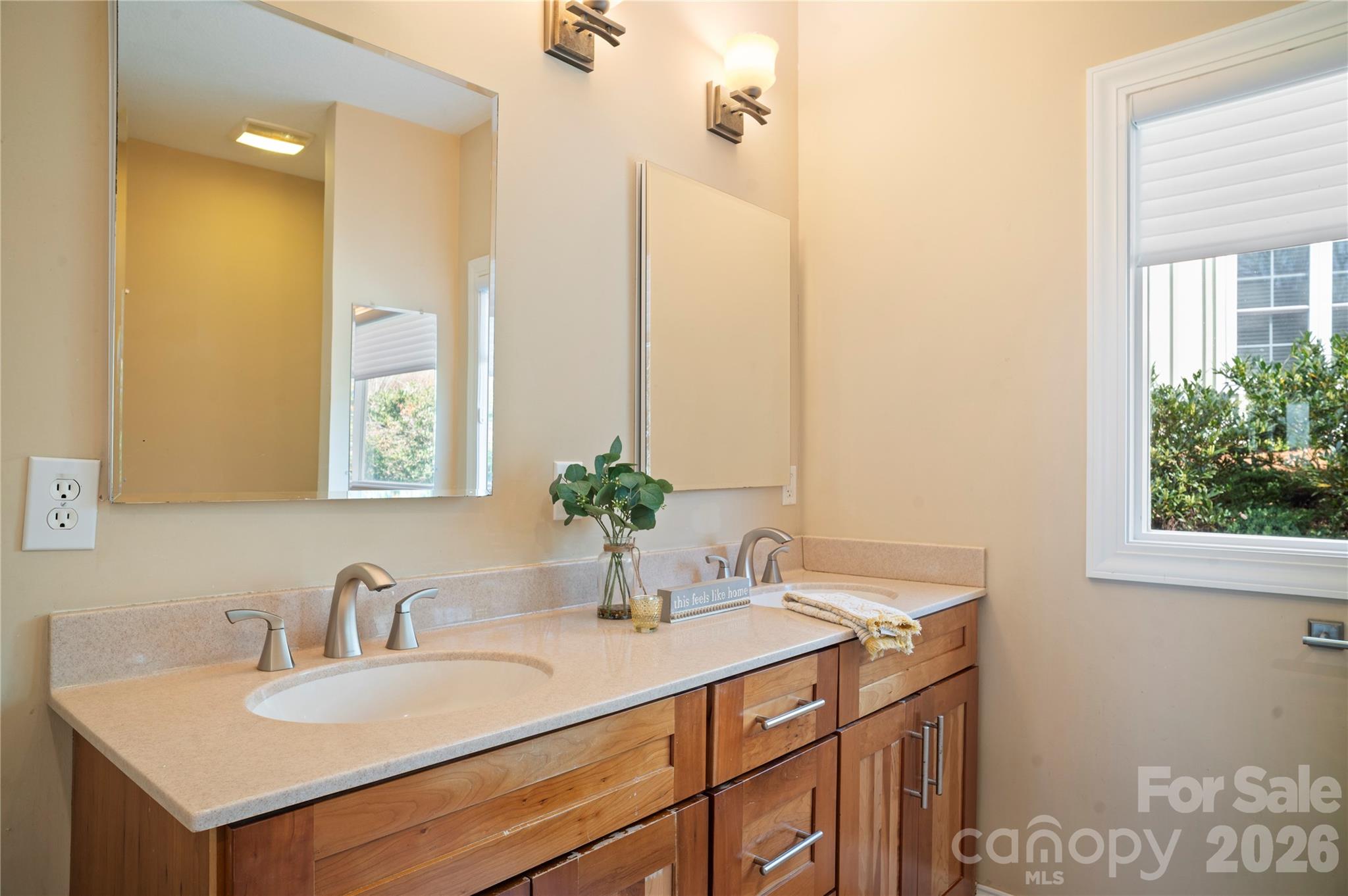 84 Deep Valley Lane — Hendersonville
