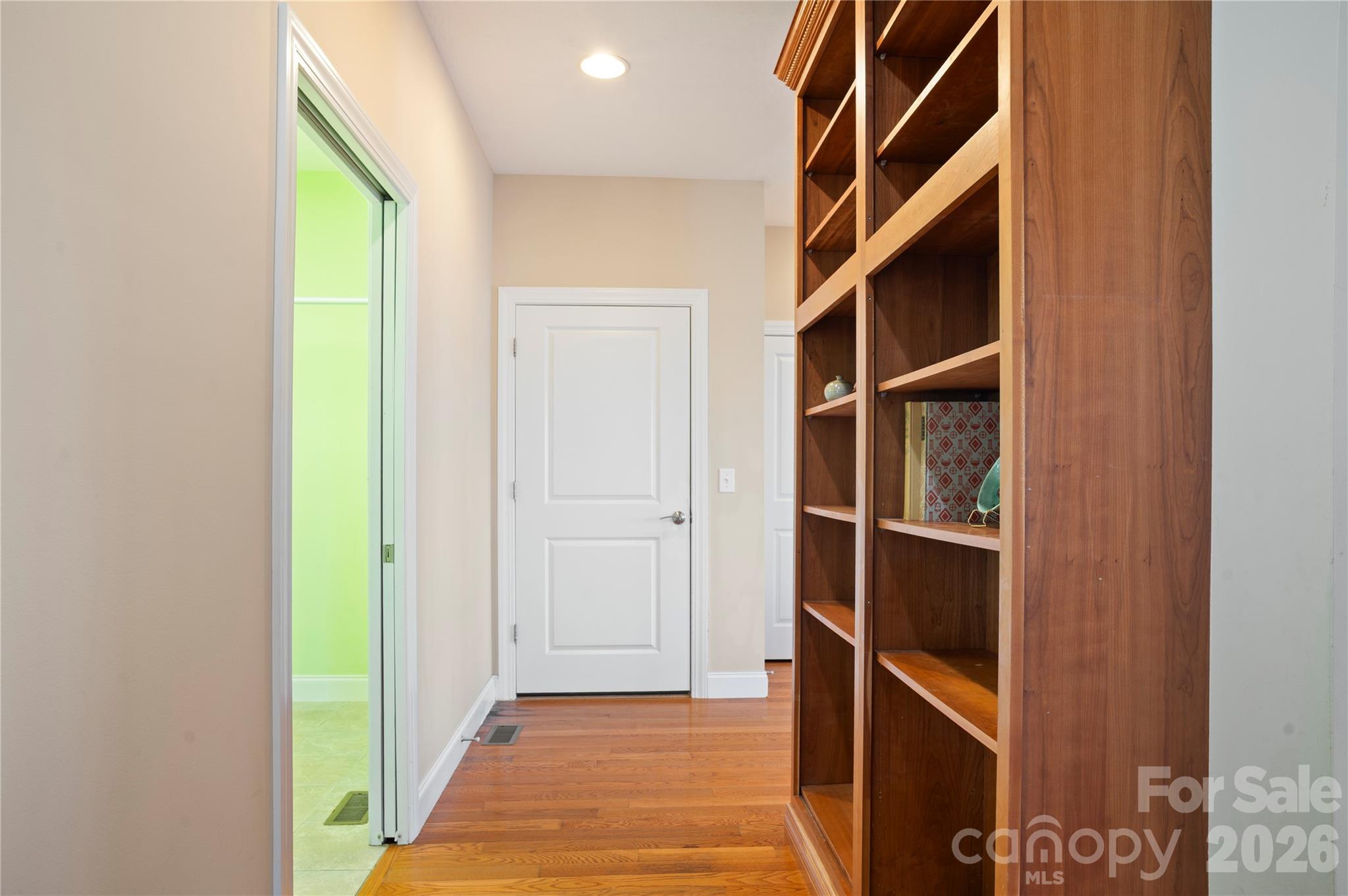 84 Deep Valley Lane — Hendersonville
