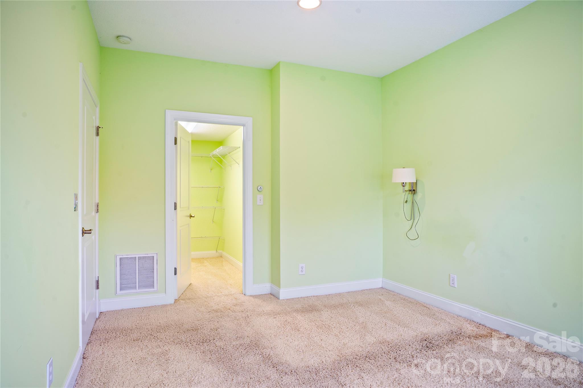 84 Deep Valley Lane — Hendersonville