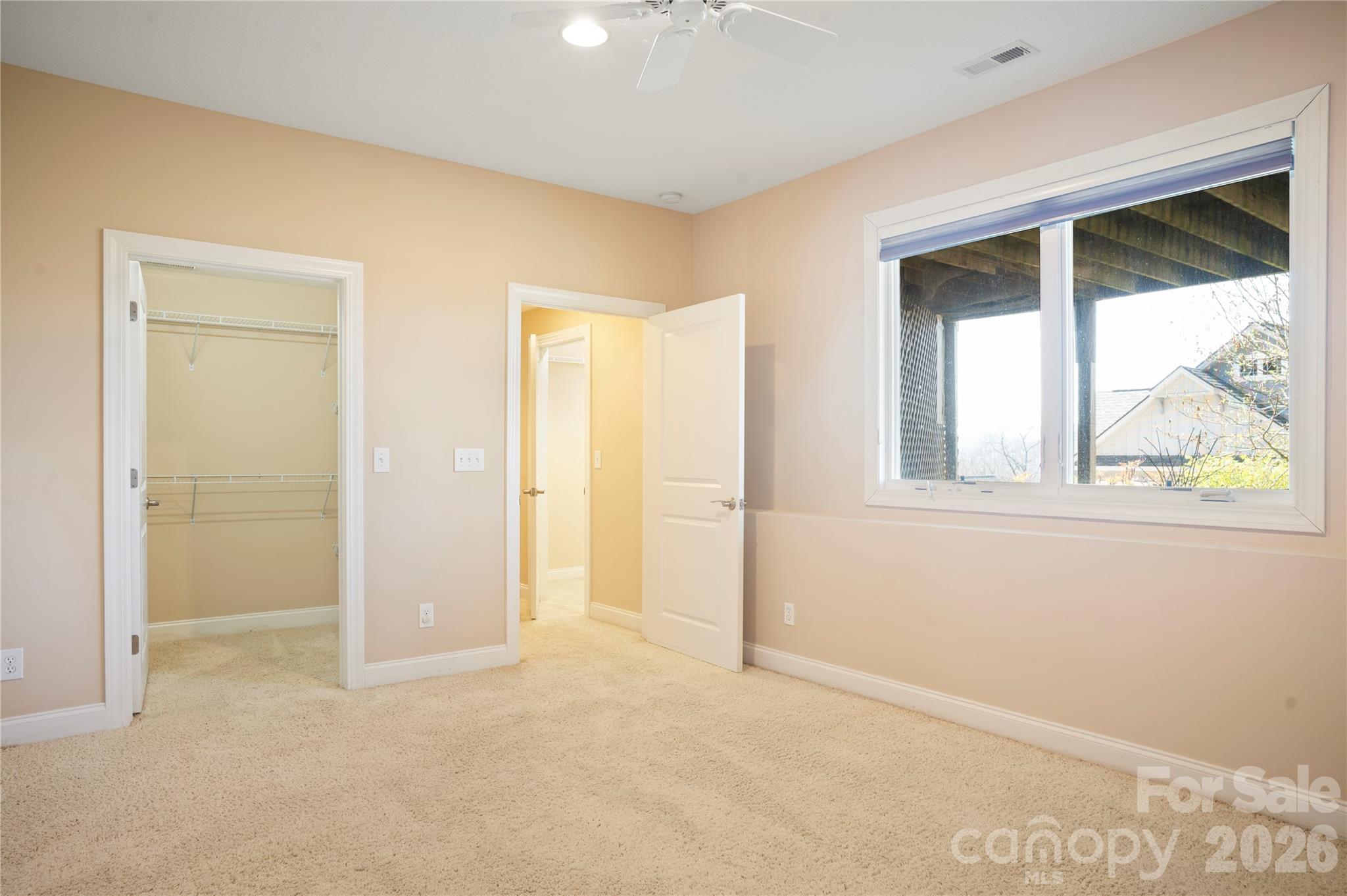 84 Deep Valley Lane — Hendersonville