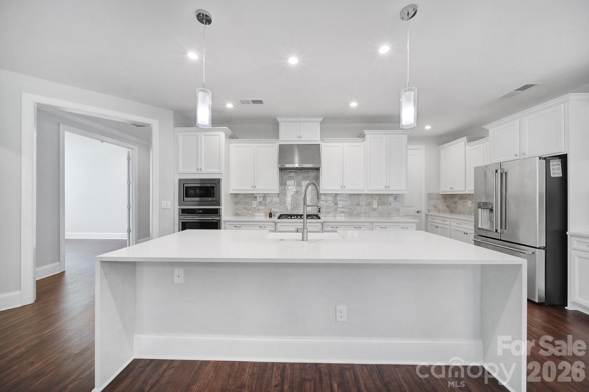 3509 Aqua Point Drive — York