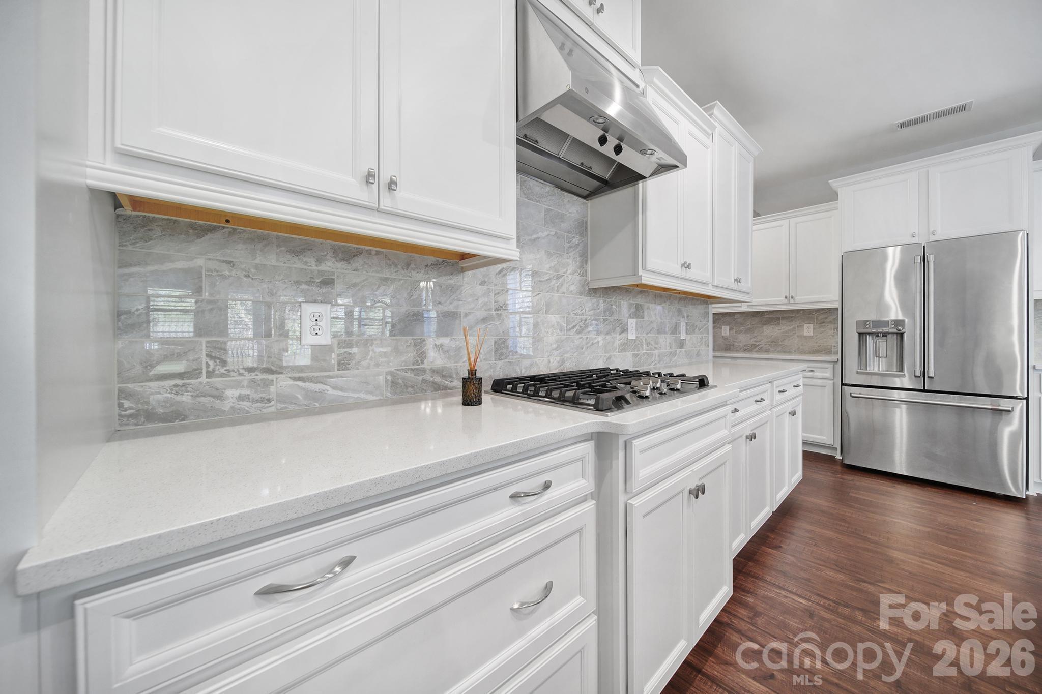 3509 Aqua Point Drive — York