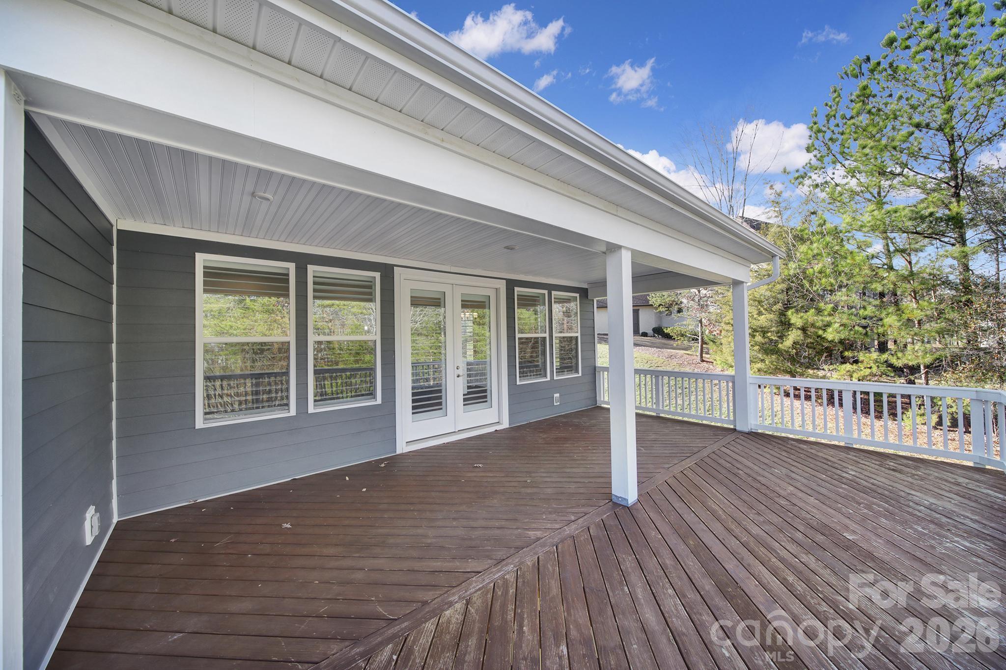 3509 Aqua Point Drive — York