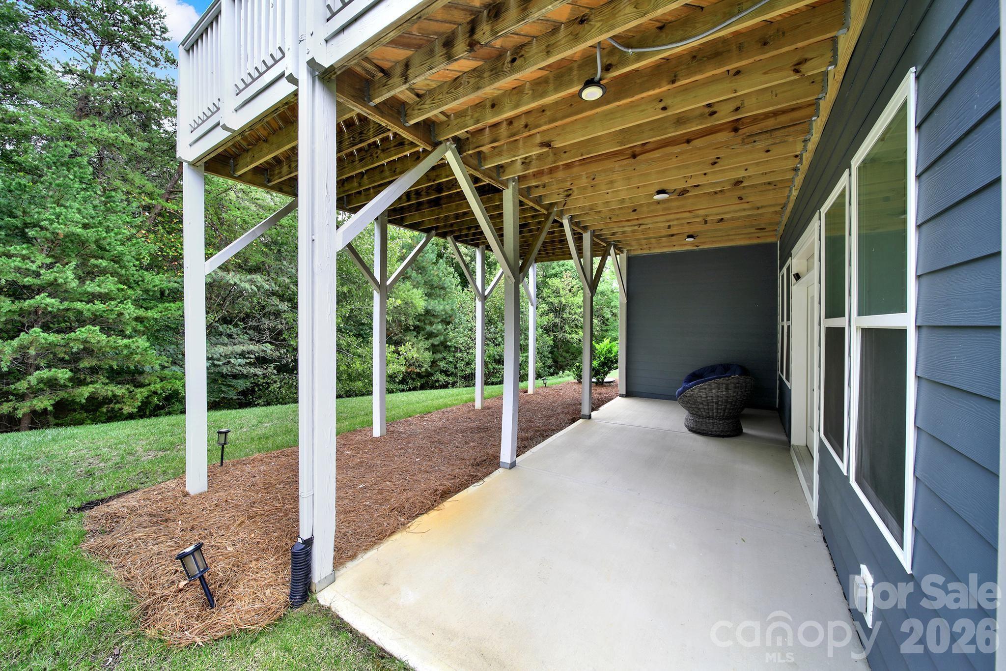 3509 Aqua Point Drive — York