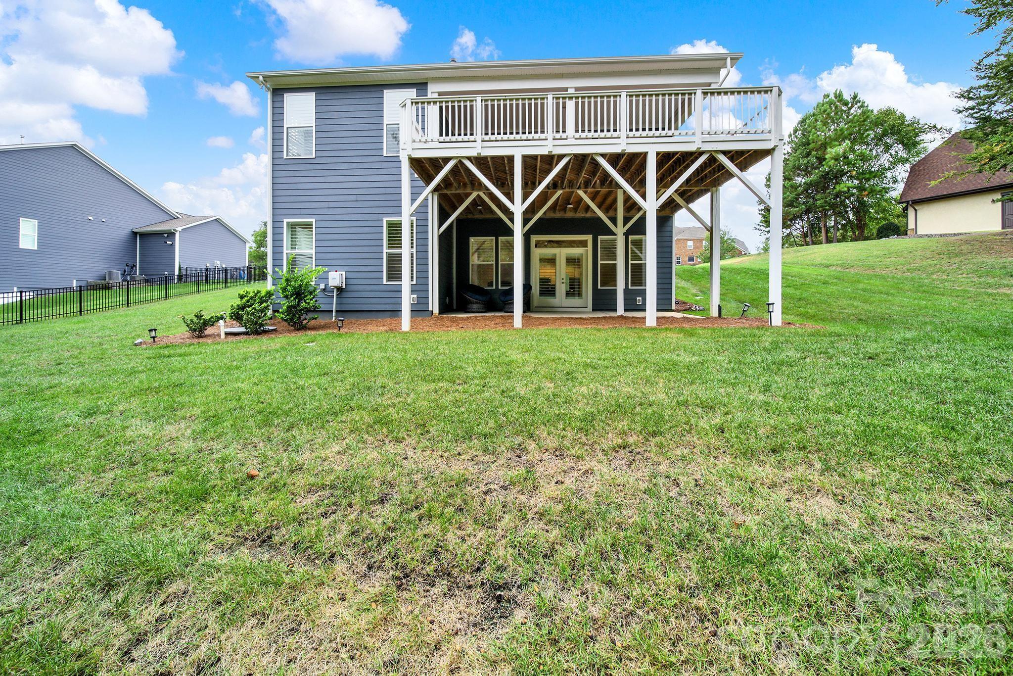 3509 Aqua Point Drive — York