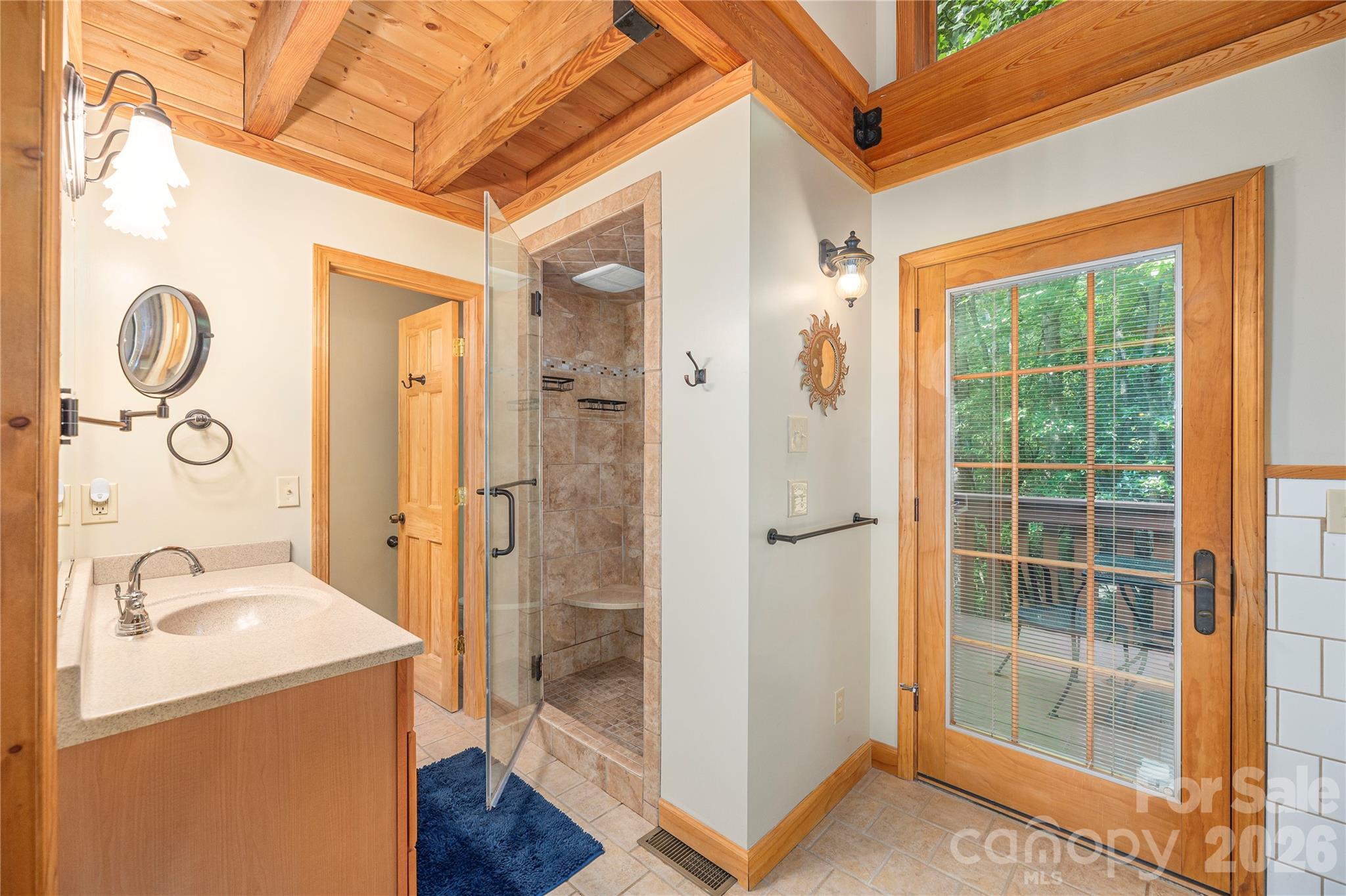 116 Ivy Road — Mills River
