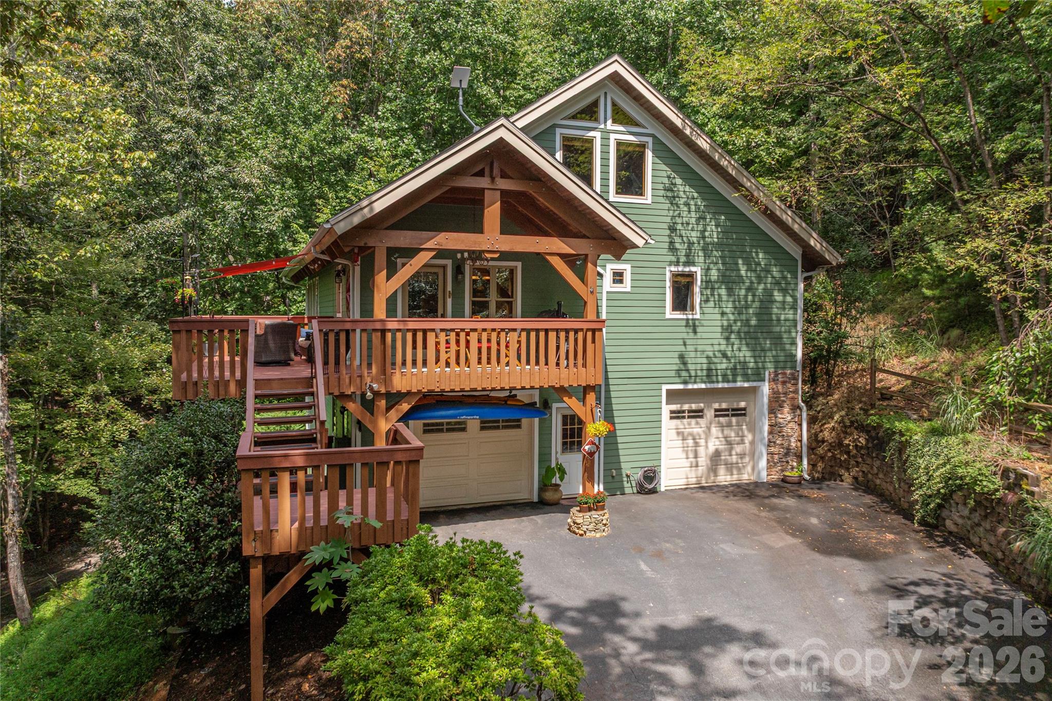 116 Ivy Road — Mills River
