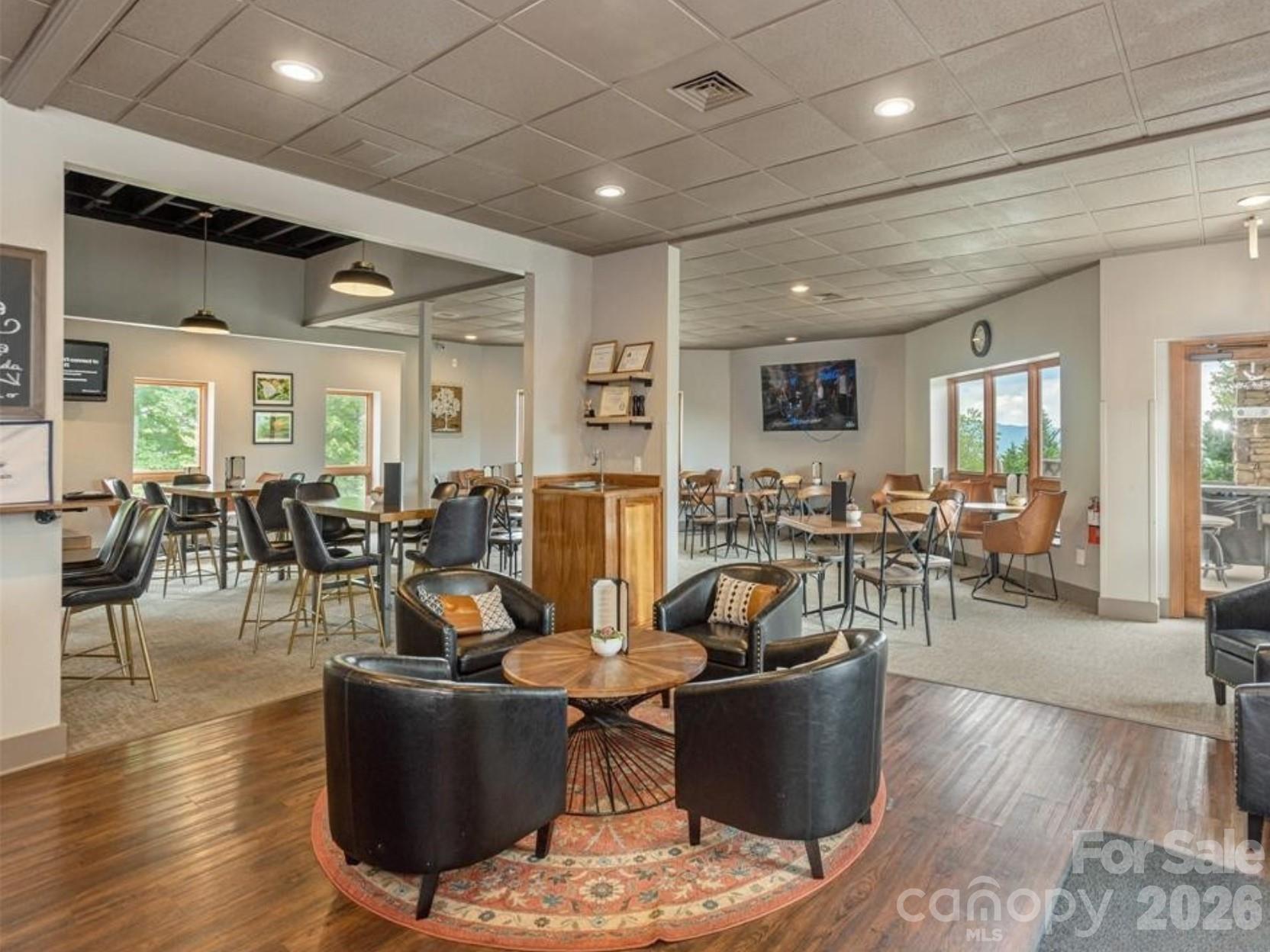 116 Ivy Road — Mills River