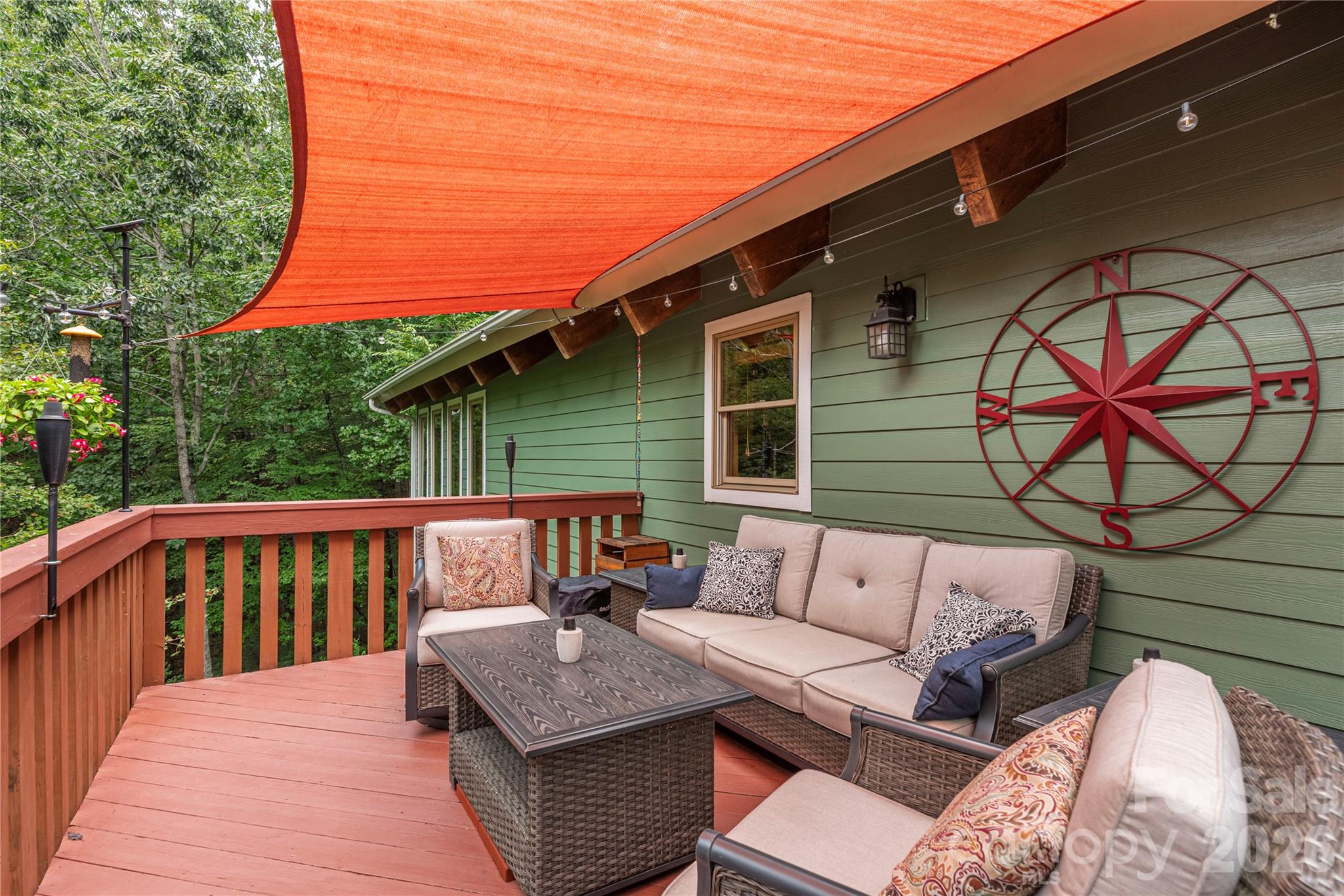 116 Ivy Road — Mills River