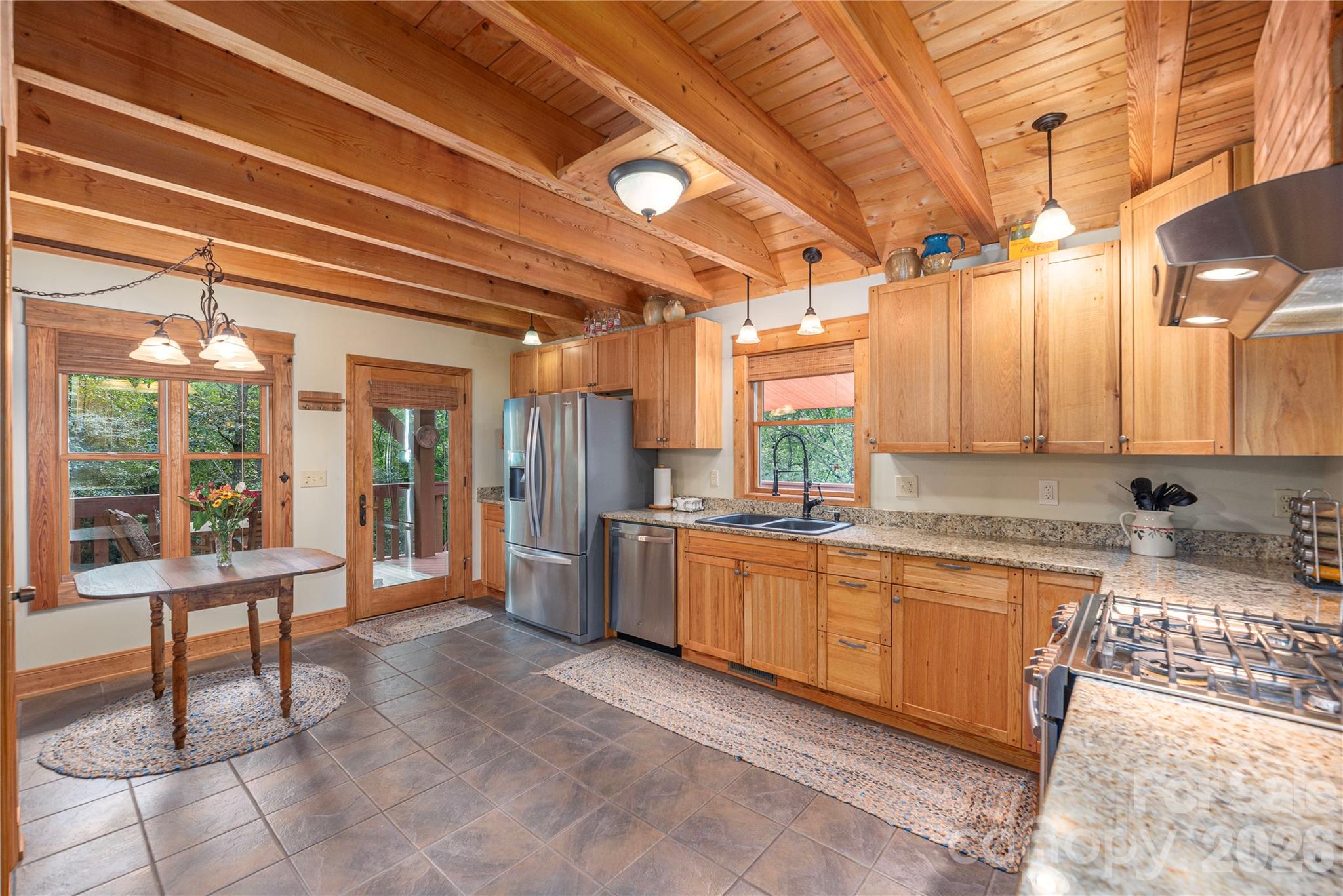 116 Ivy Road — Mills River