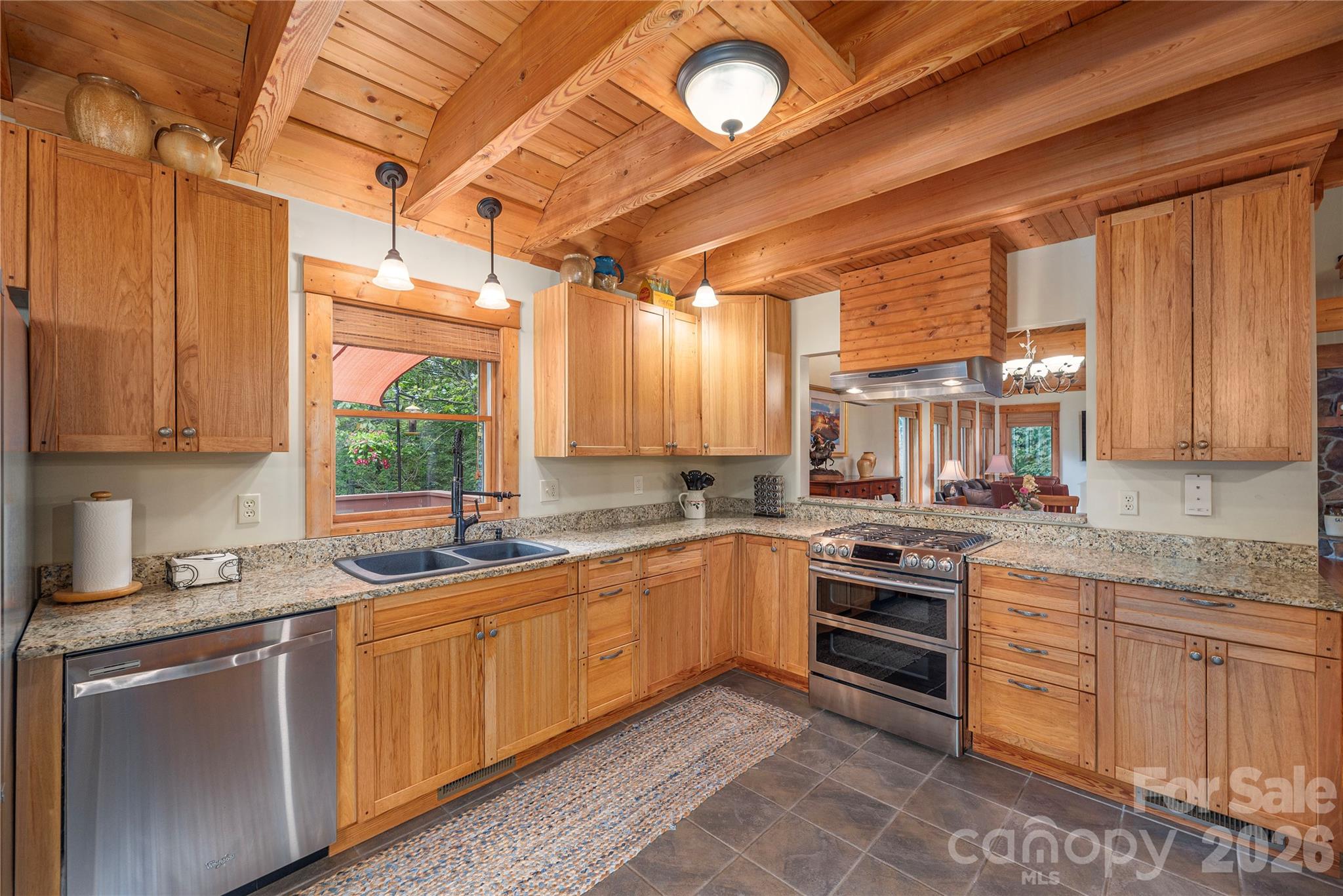 116 Ivy Road — Mills River