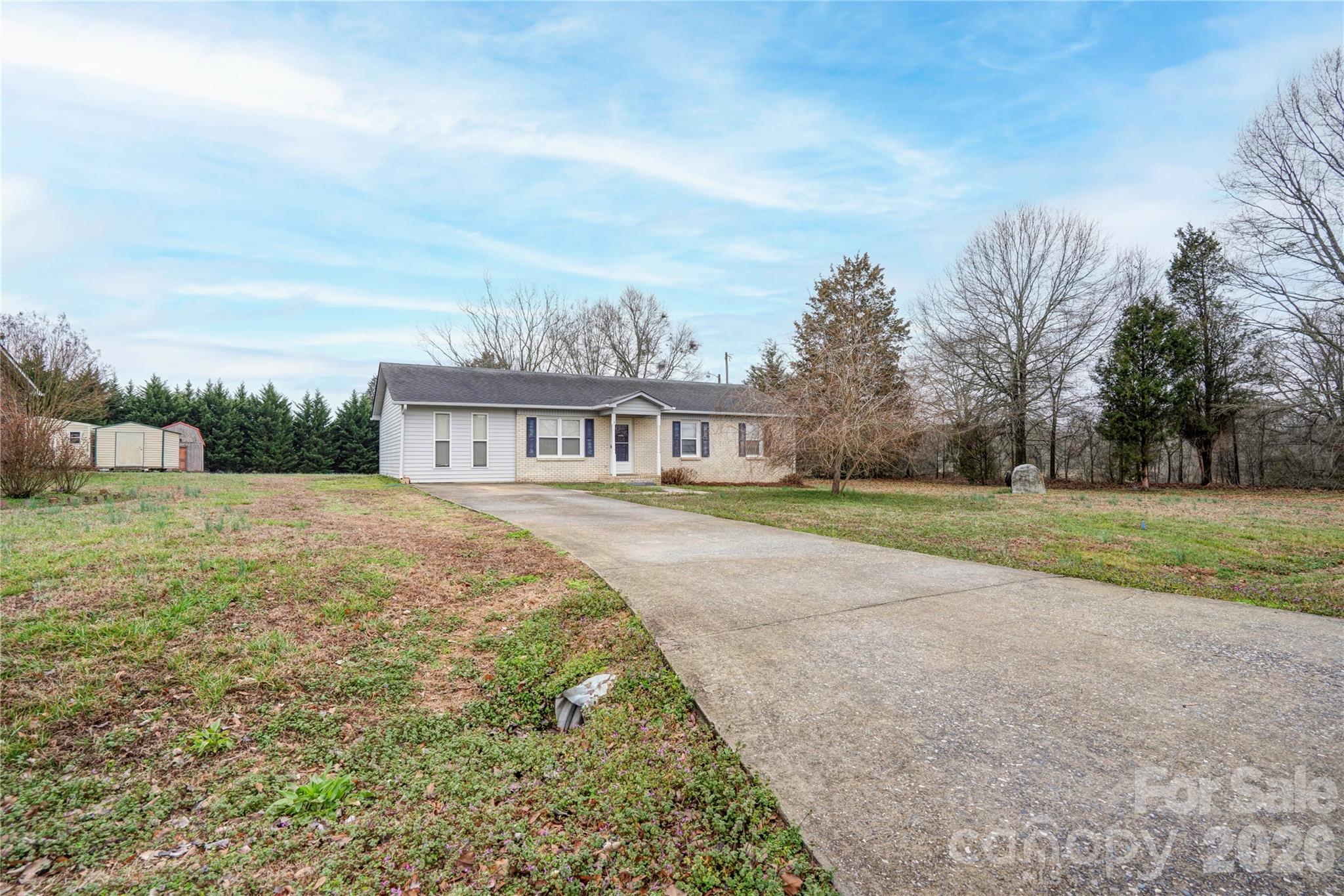 113 Hicks Road — Grover