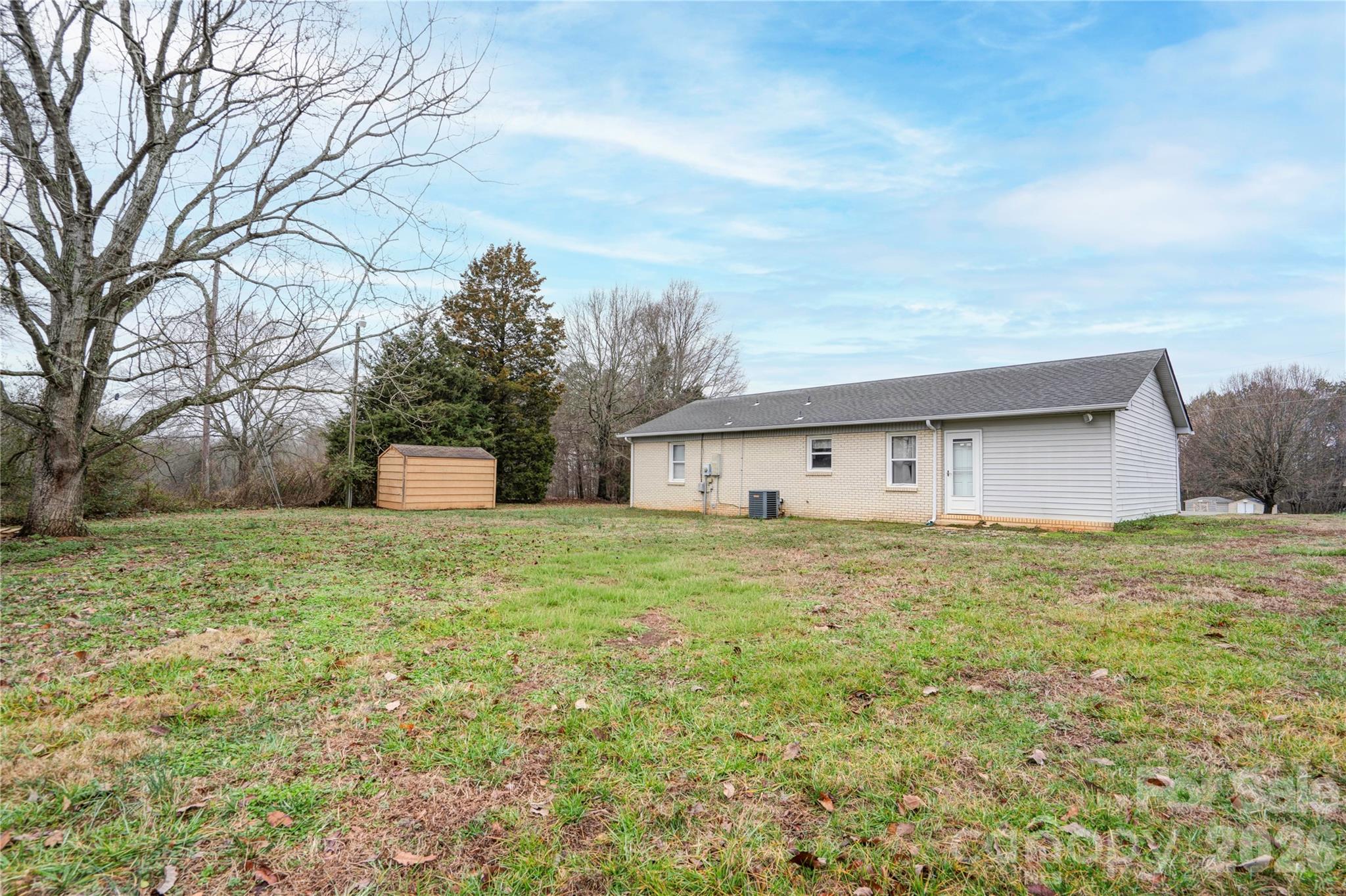 113 Hicks Road — Grover