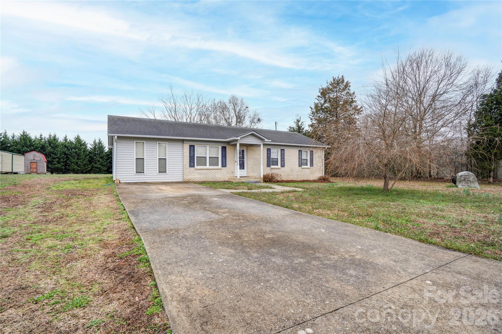 113 Hicks Road — Grover