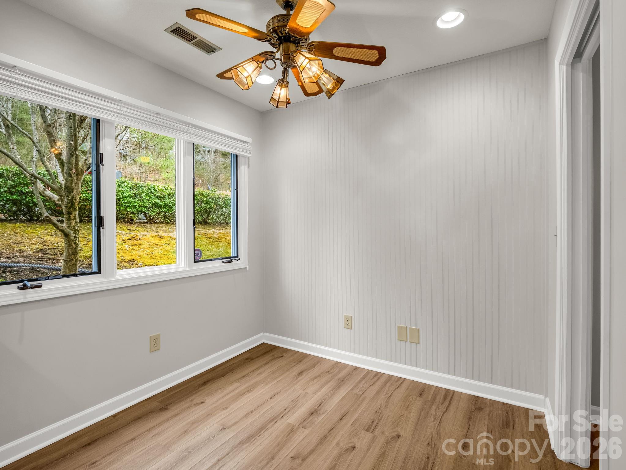 303 Golfside Drive — Flat Rock