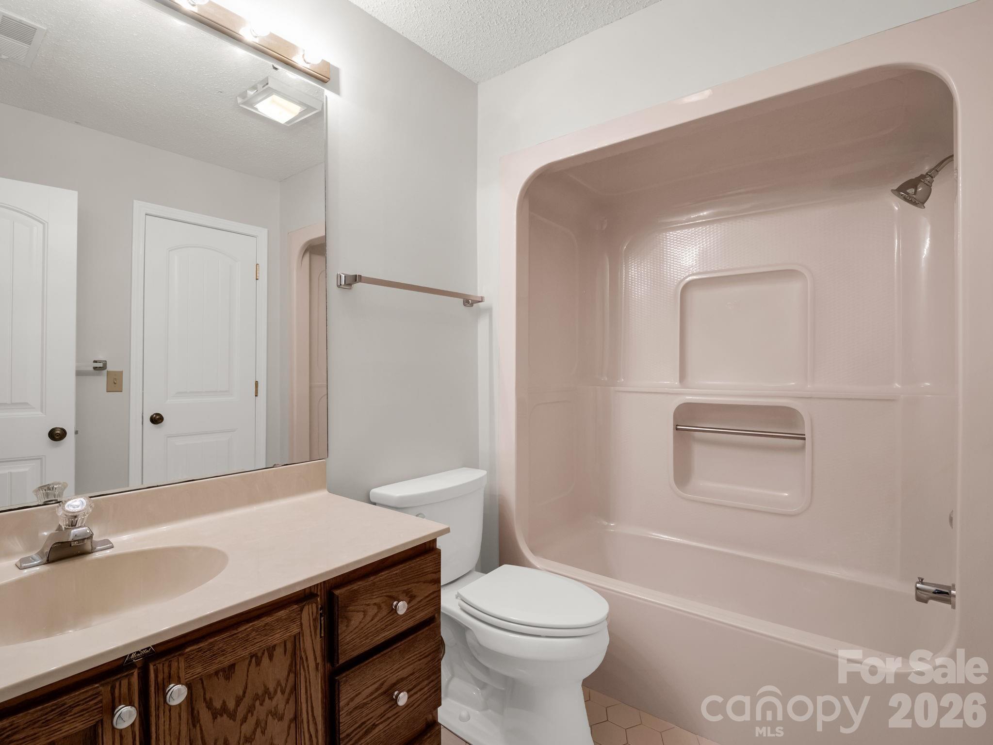 303 Golfside Drive — Flat Rock