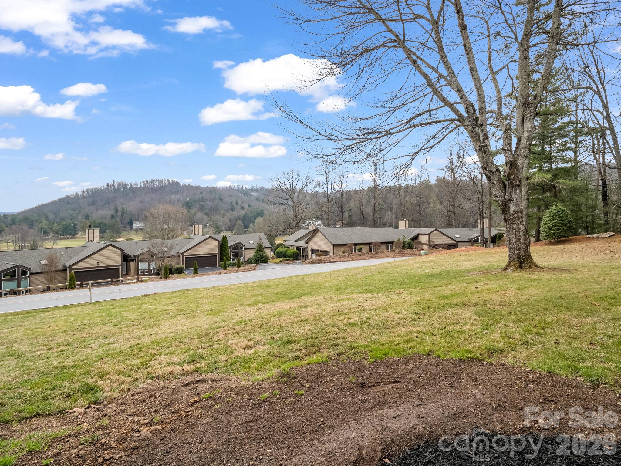 303 Golfside Drive — Flat Rock