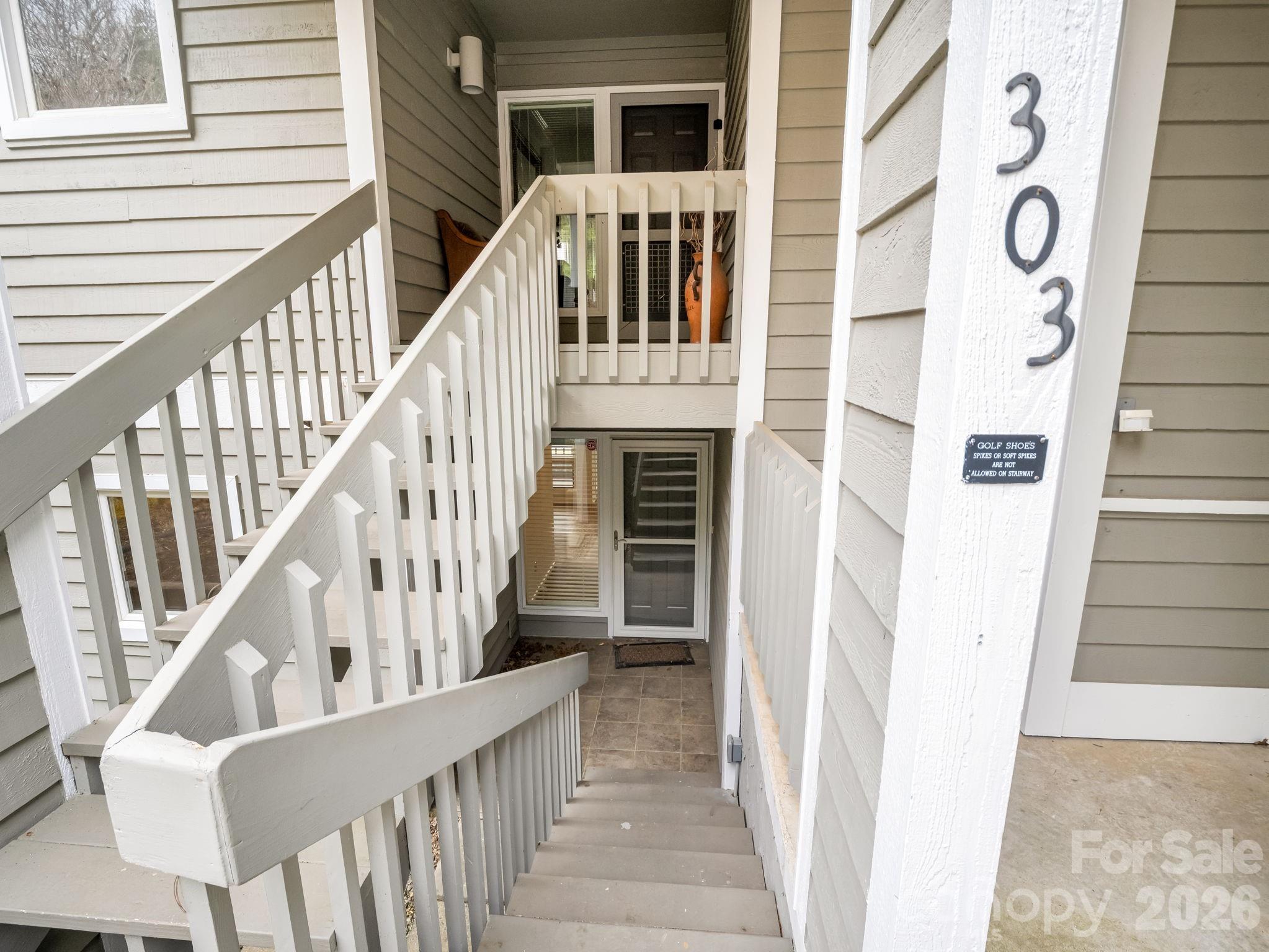 303 Golfside Drive — Flat Rock